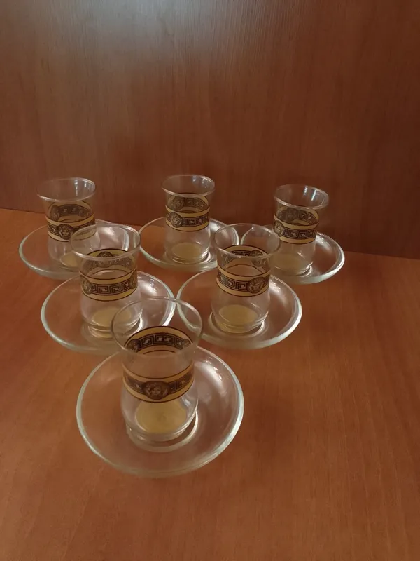 استکان کمر بایریک فنجان نعلبکی طلایی مشکی شیشه ای