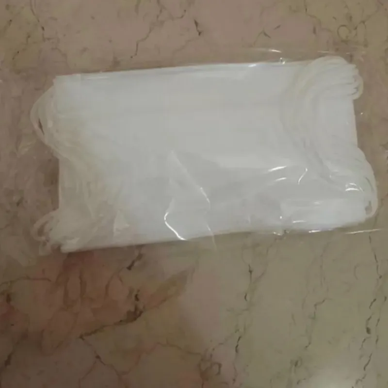 ماسک سفید ساده هربسته شامل 10 عدد