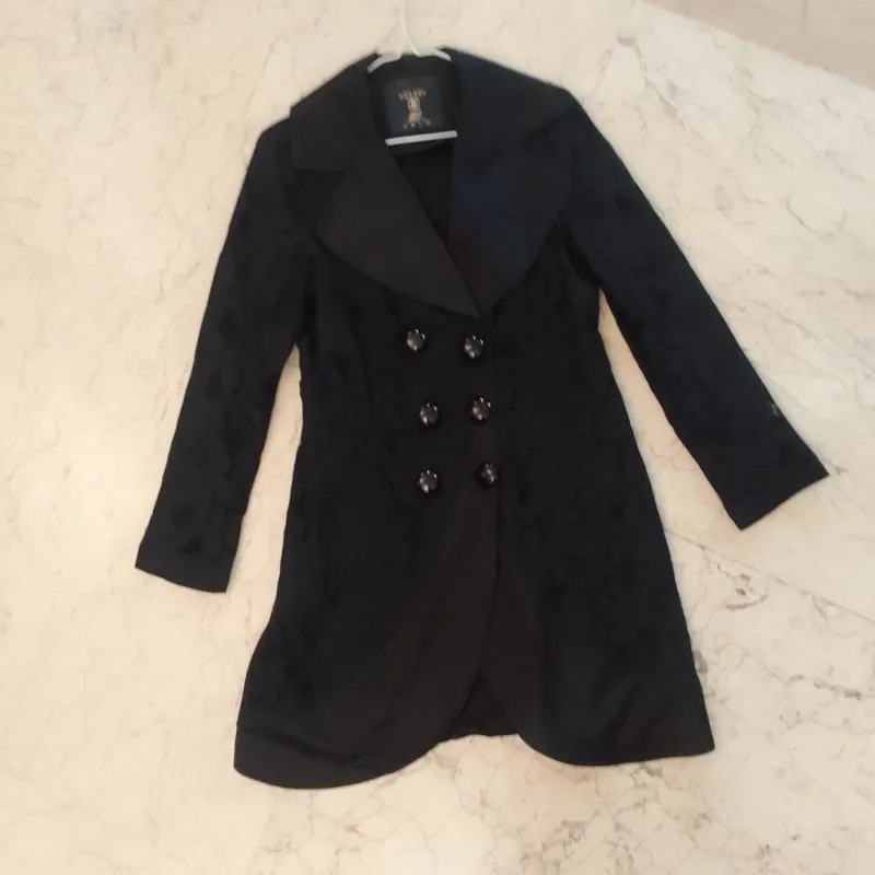 مانتو مجلسی مزون دوز مشکی توری گیپور گلدار گل گلی