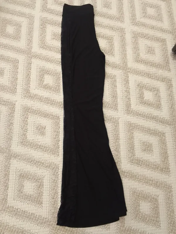 شلوار مشکی مجلسی دمپا گشاد بغل گیپور ریون مکلون