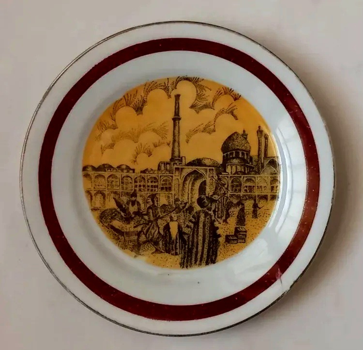 بشقاب دیوارکوب ساخت چکسلواکی طرح بارگاه امام رضا