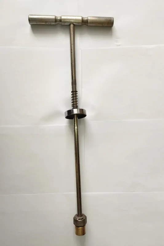 سرتلمبه سم پاش قدیمی