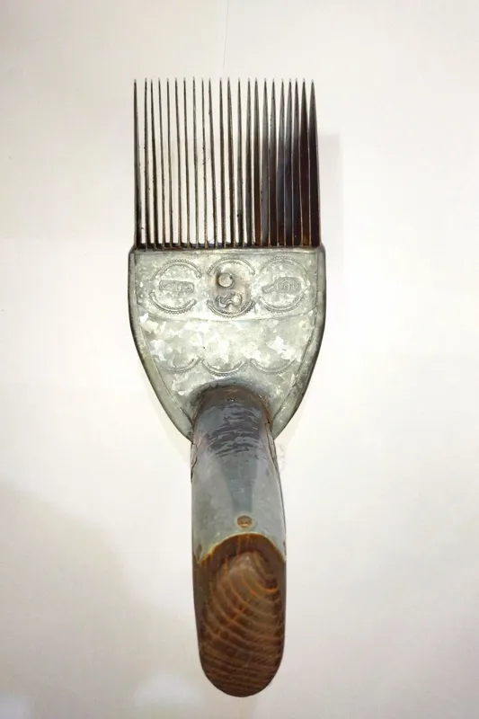 شانه قالی بافی بزرگ مهر دار