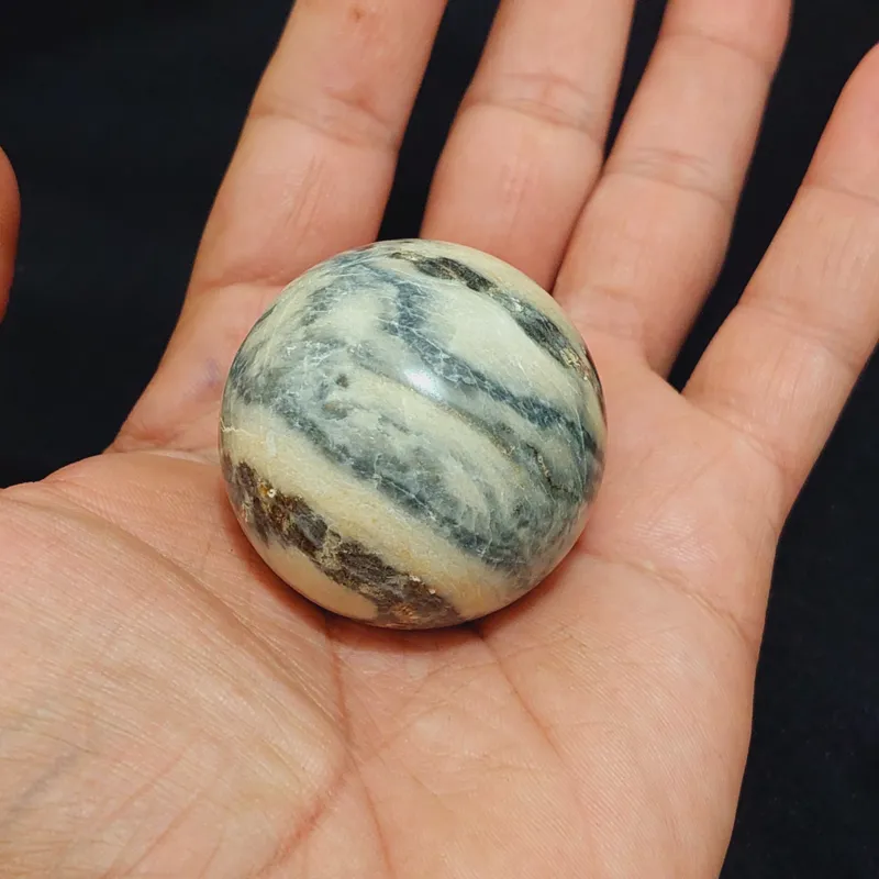 گوی سنگی معدنی شیست ابعاد 45 میلیمتر