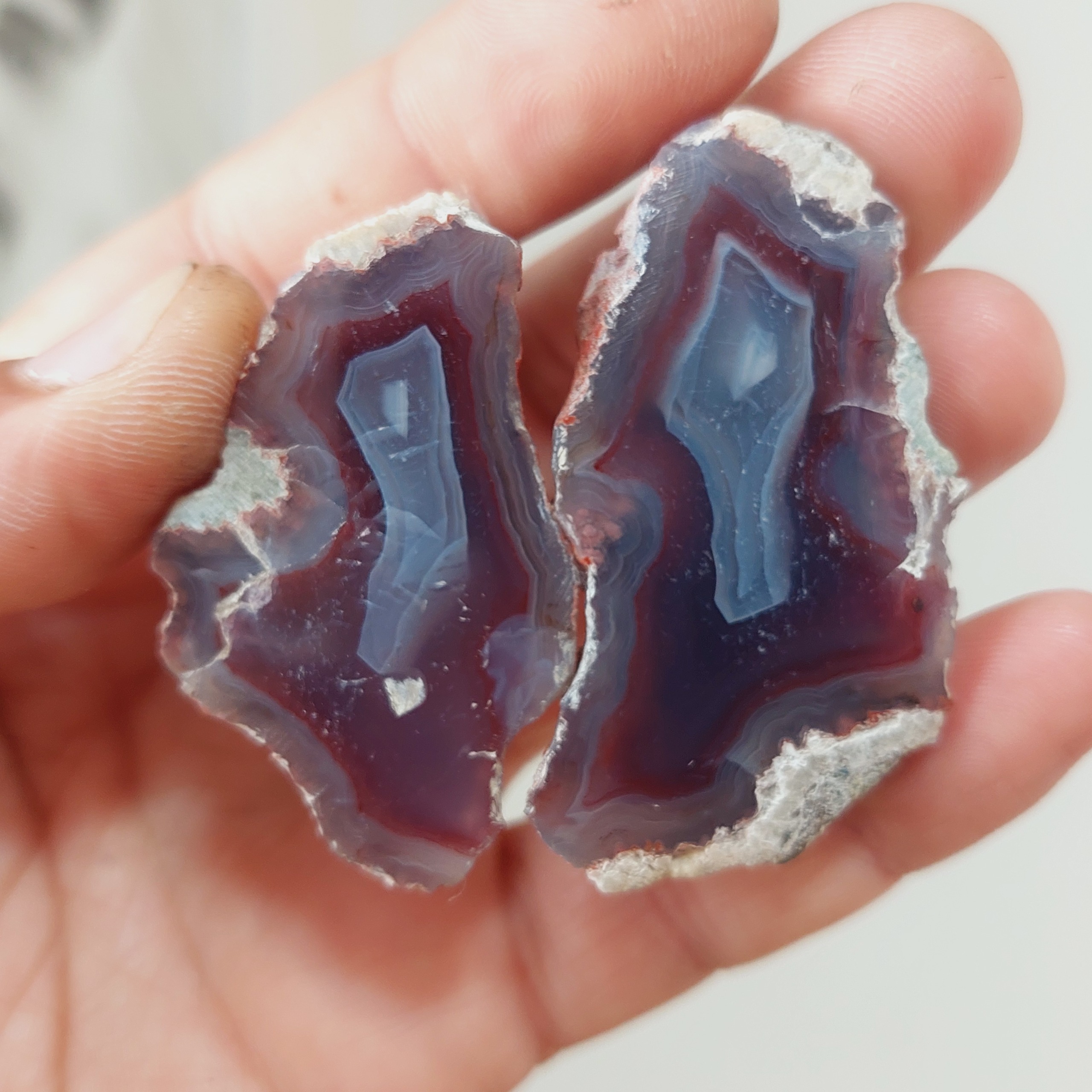 سنگ کلکسیونی عقیق سلیمانی رنگ خاص پولیش شده