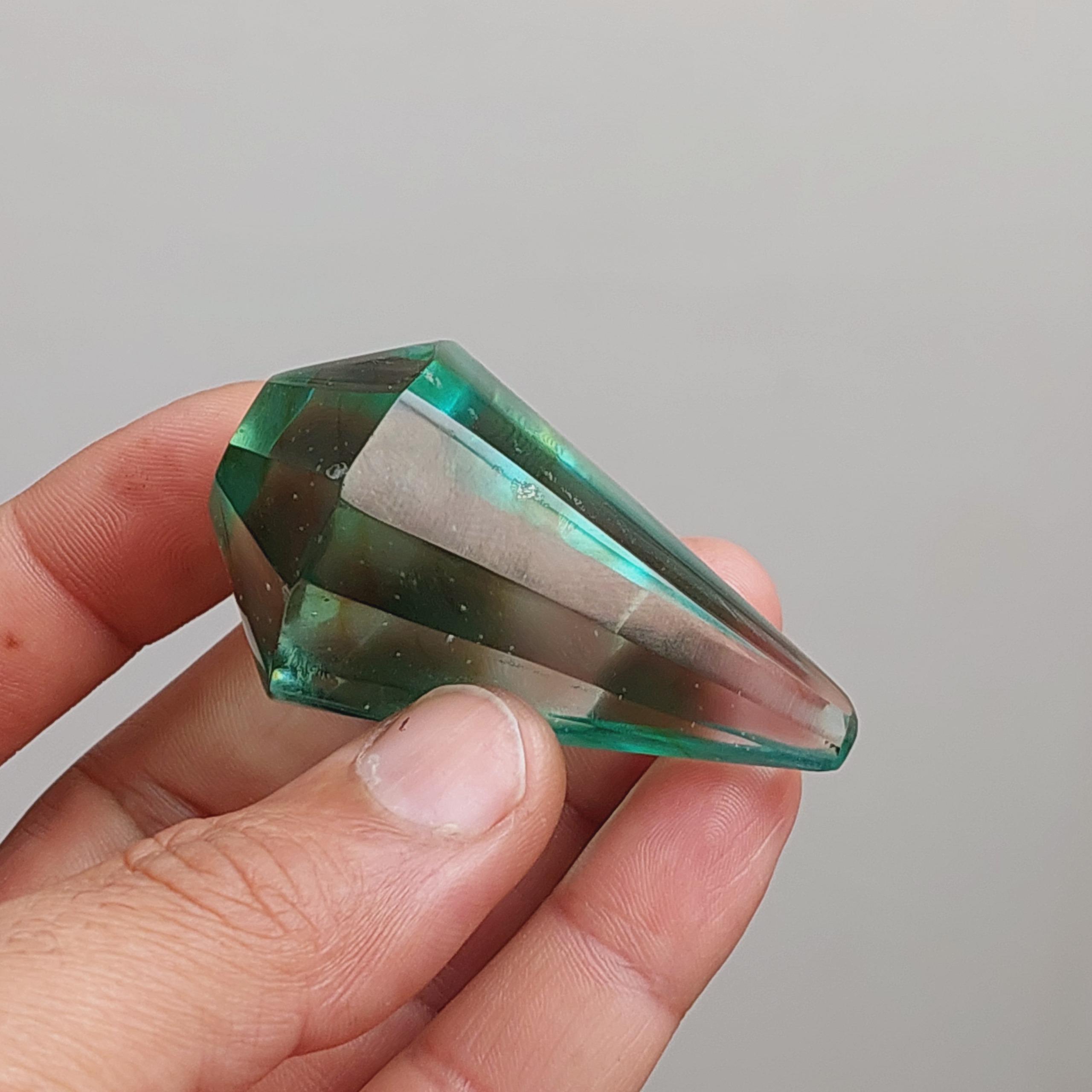 نگین درشت سنگ ابسیدین رگه دار تراش دست