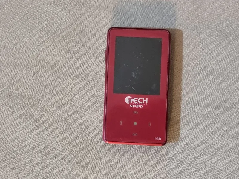 ام پی 4 ژاپنی اصل کمیاب TECH معیوب