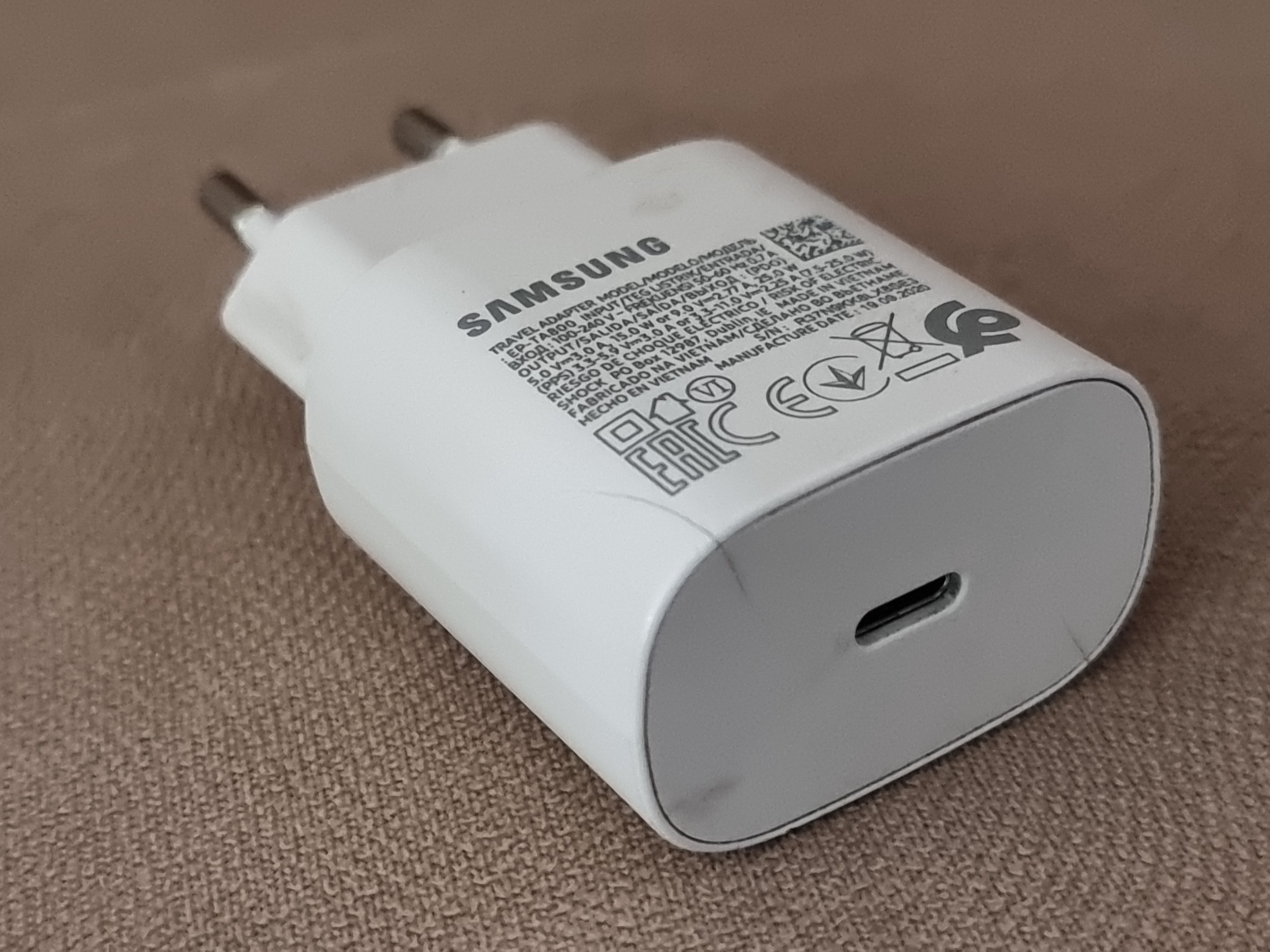 شارژر اورجینال رو کارتنی سامسونگ A72 اصل 25Wوات