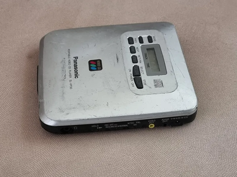 سی دی من کلکسیونی پاناسونیک مدل SL-VP30 معیوب