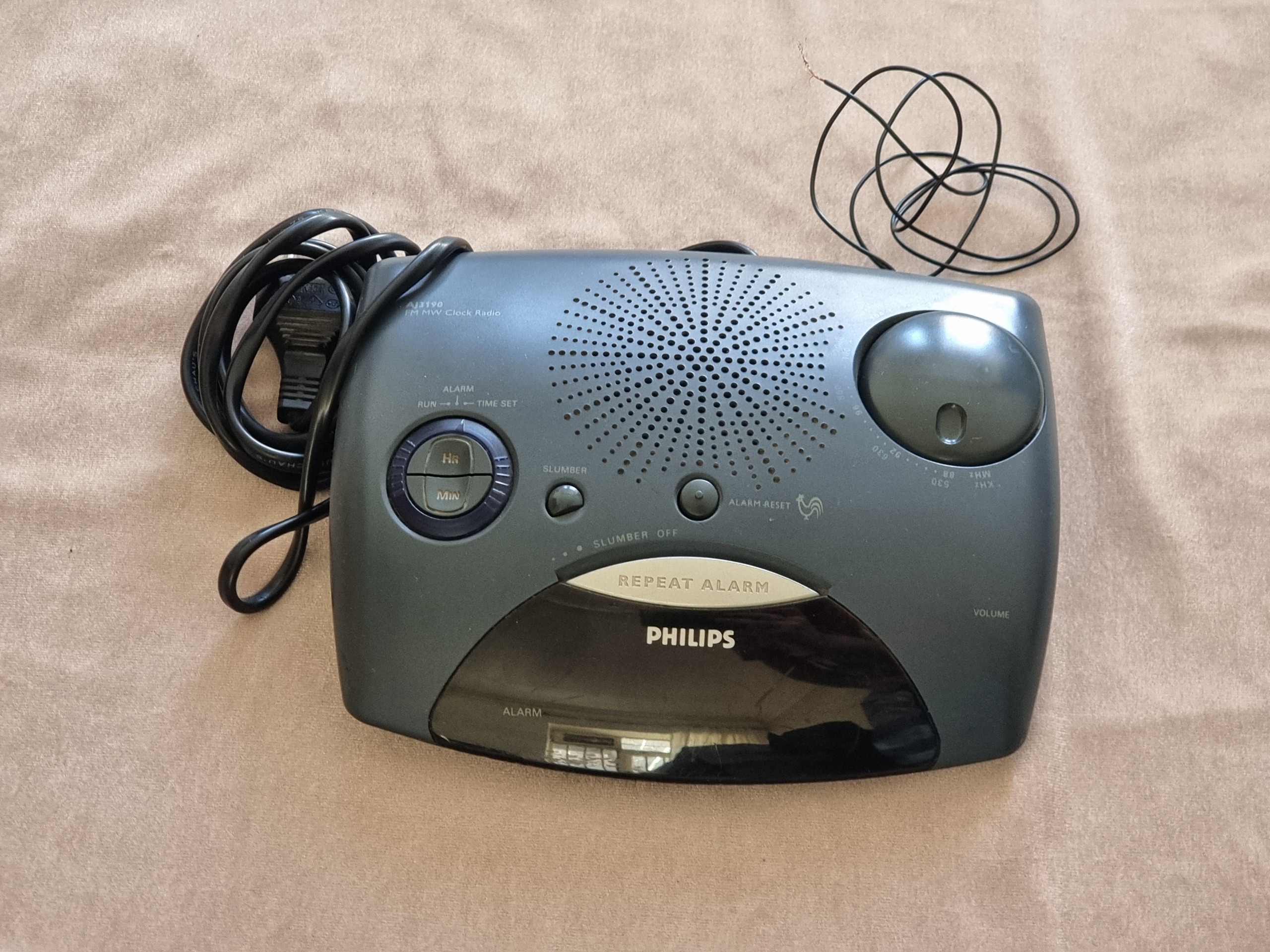 رادیو ساعت دار رومیزی کمیاب فیلیپس اصل Philips