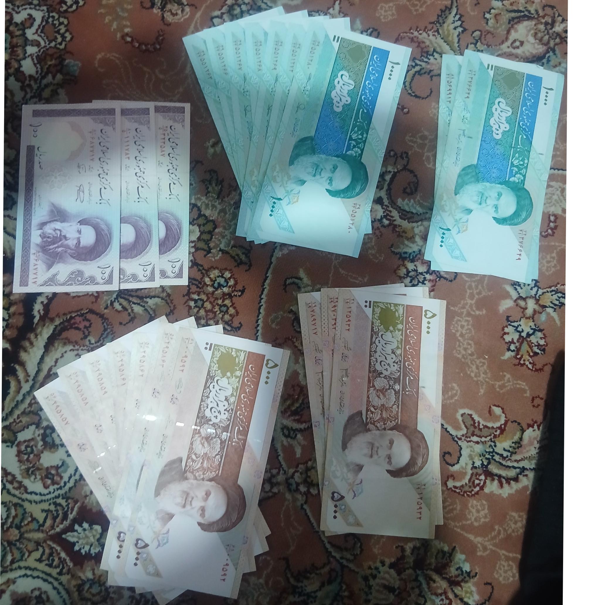اسکناس جمهوری،سریال پشت هم