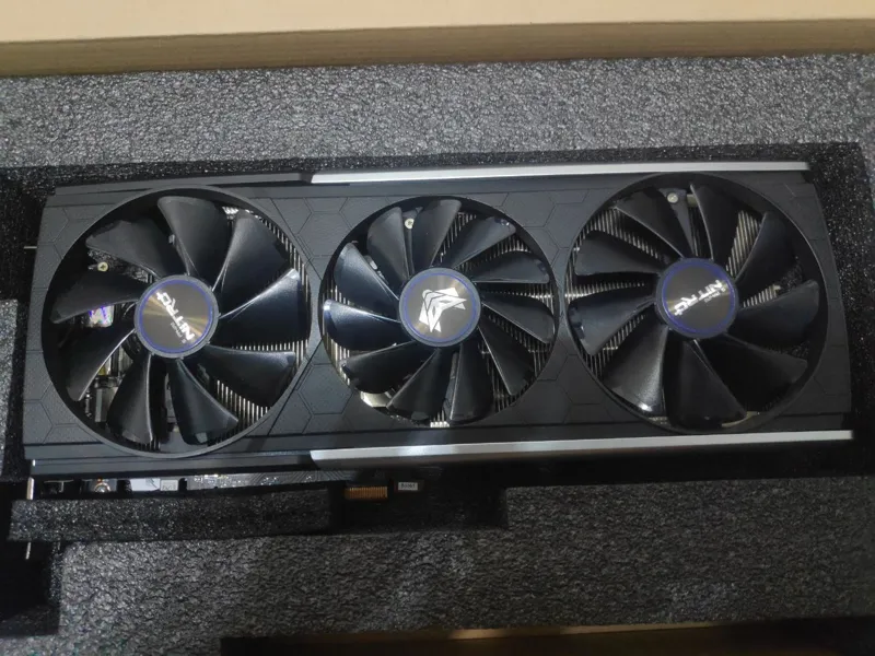 کارت گرافیک 5700xt nitro plus