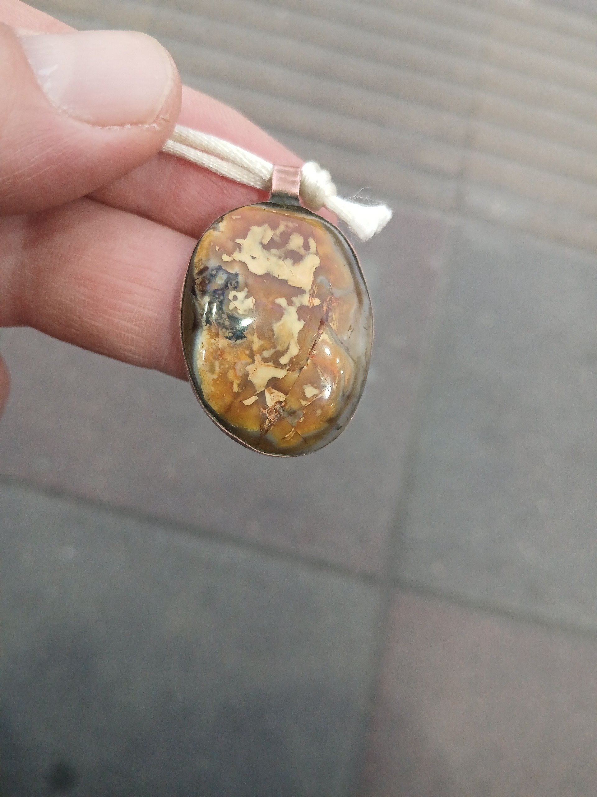 گردنی عقیق مصور قدیمی