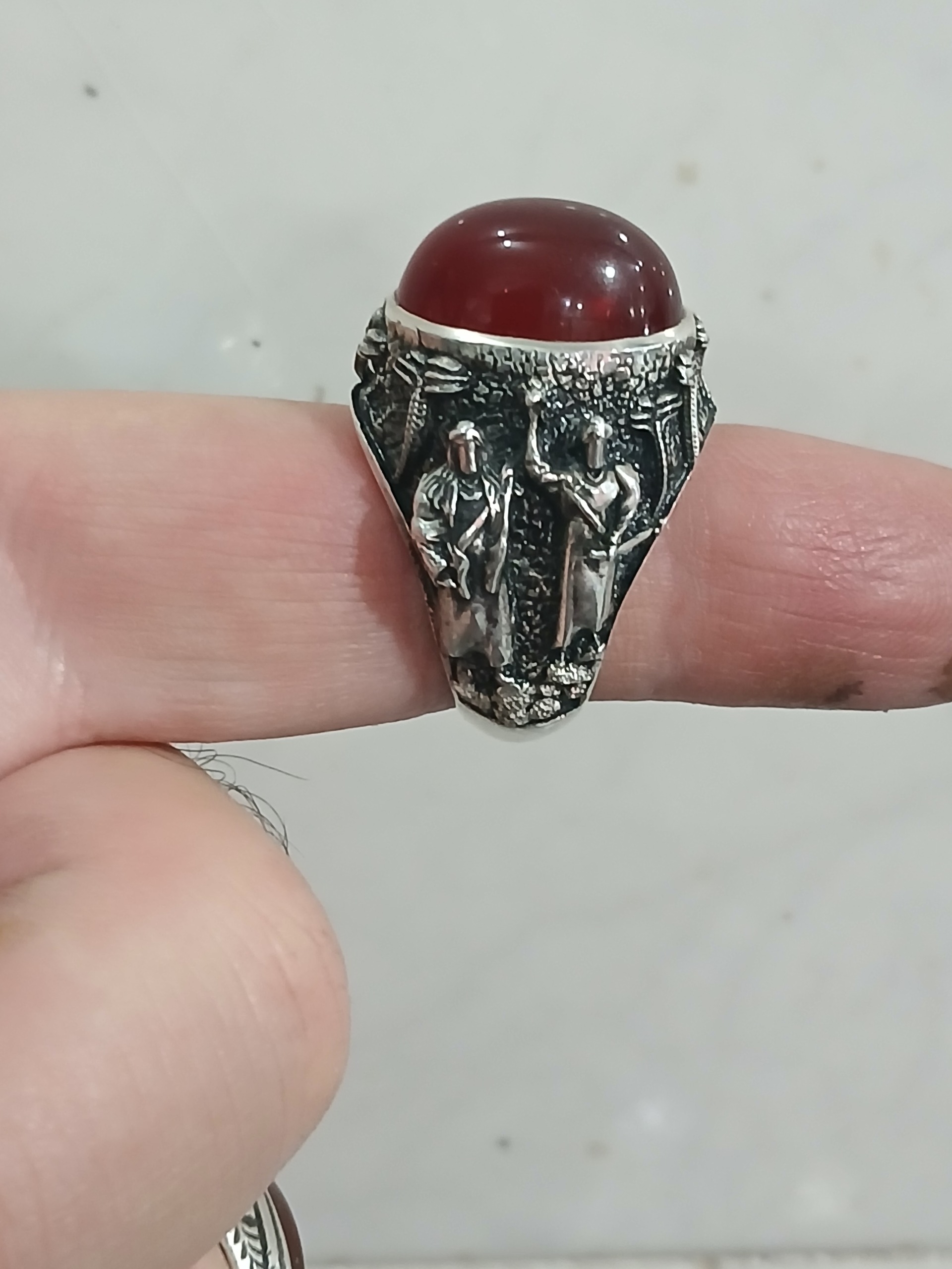 انگشتر فوق کلکسیونی