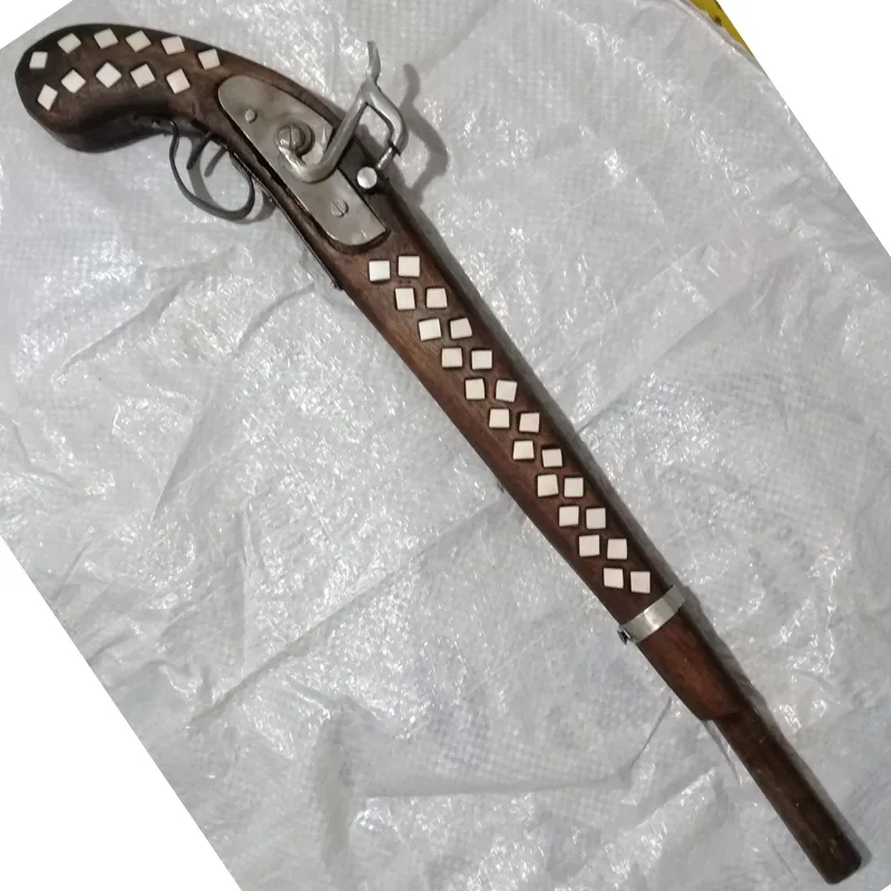 تپانچه طرح قاجاربلند