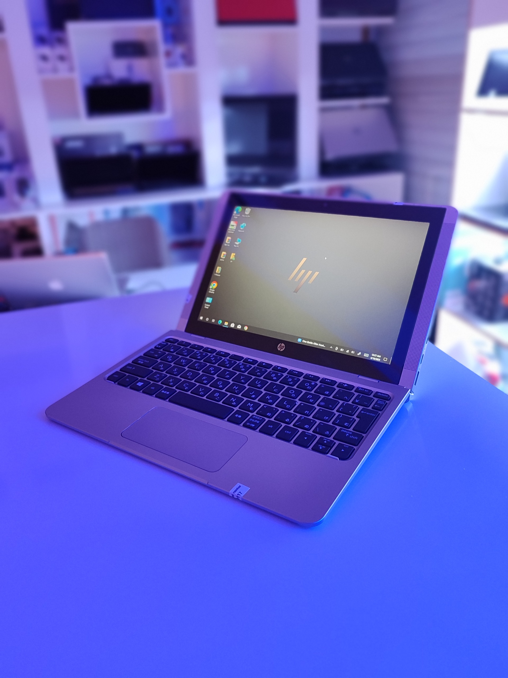 لپ تاپ لمسی تبلت شو HP در حد اکبند