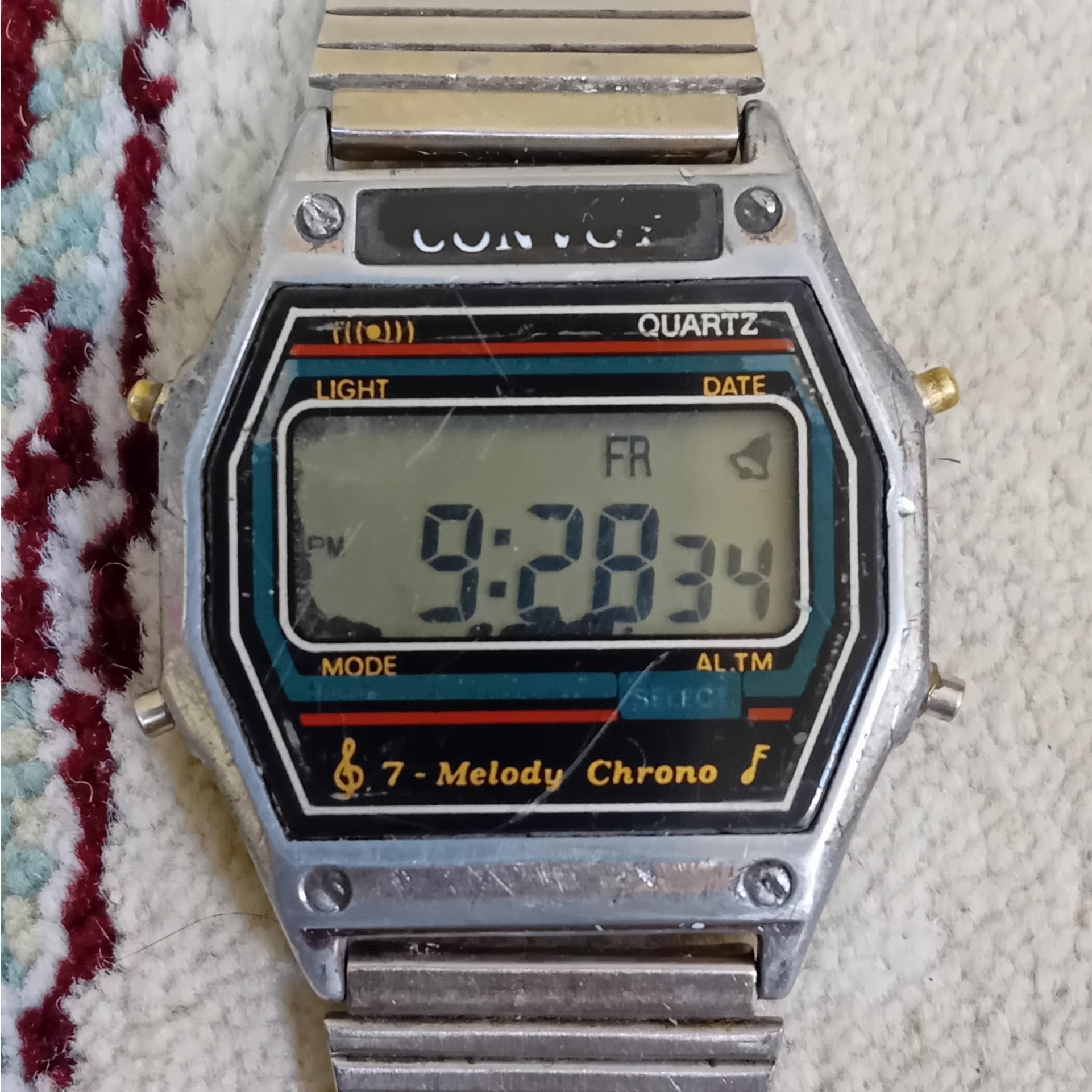 ساعت مچی زنگی