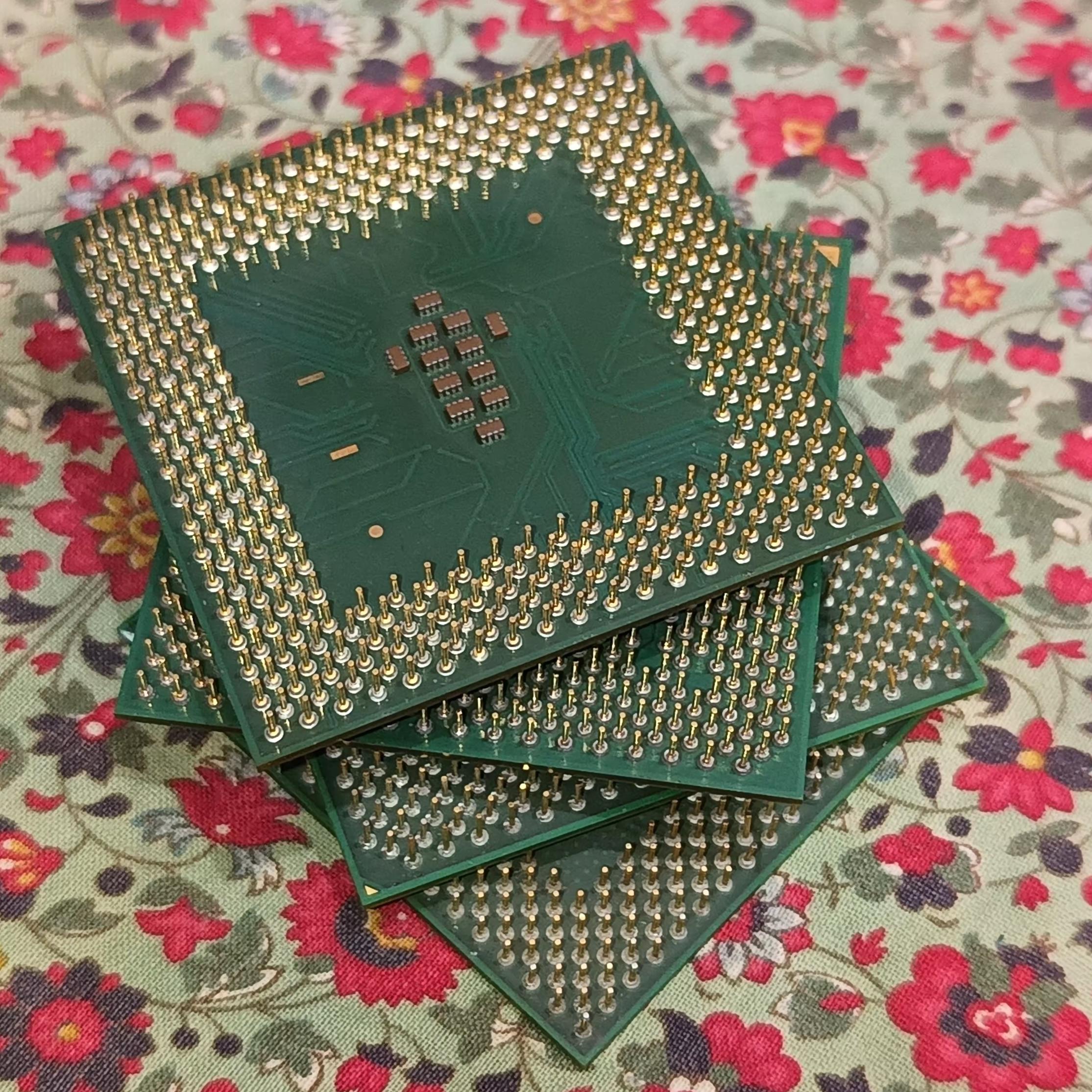 4 عدد CPU سبز فیبری