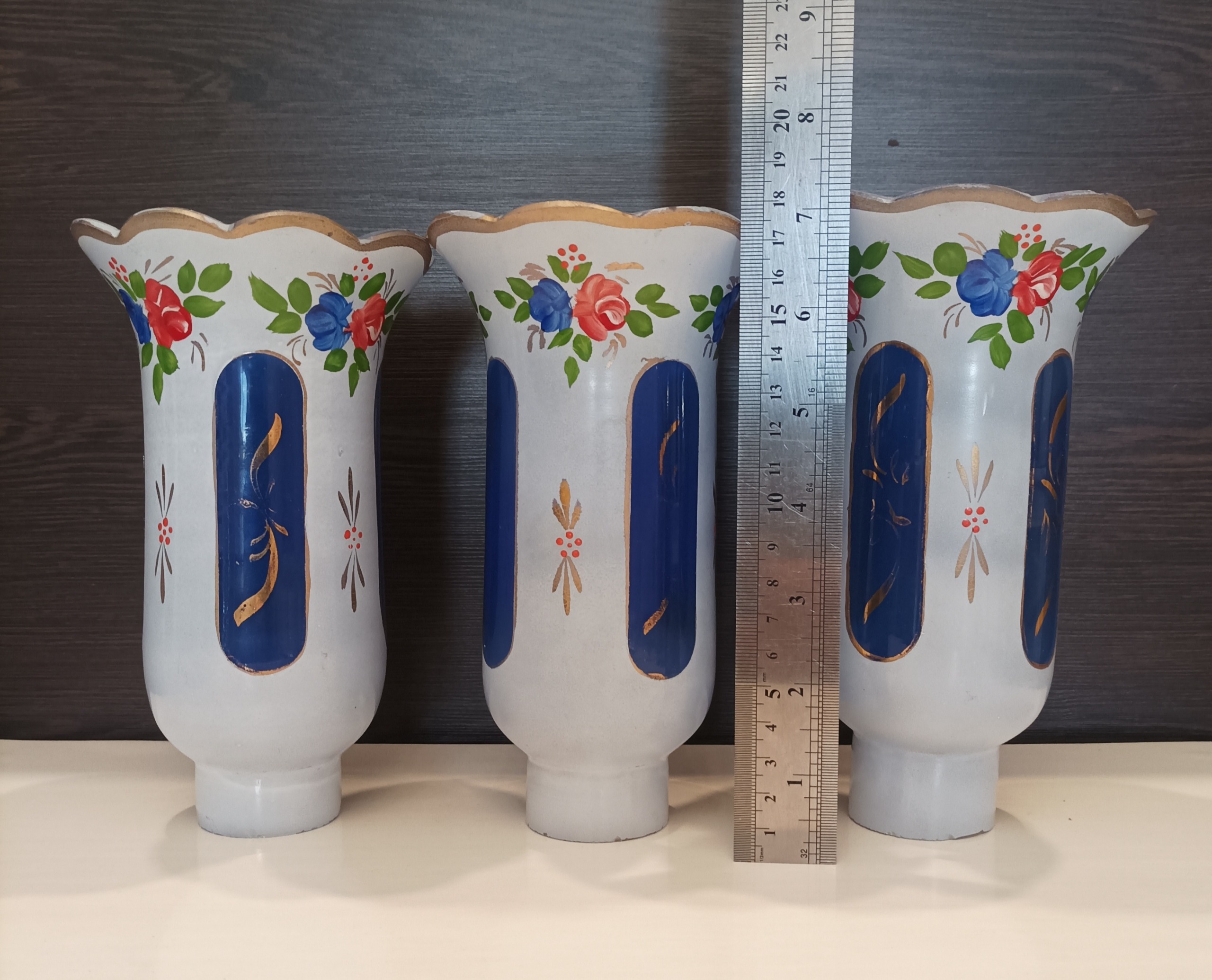 3تا شیشه لاله چراغ شمعدان و لوسترنقاشی دست قدیمی