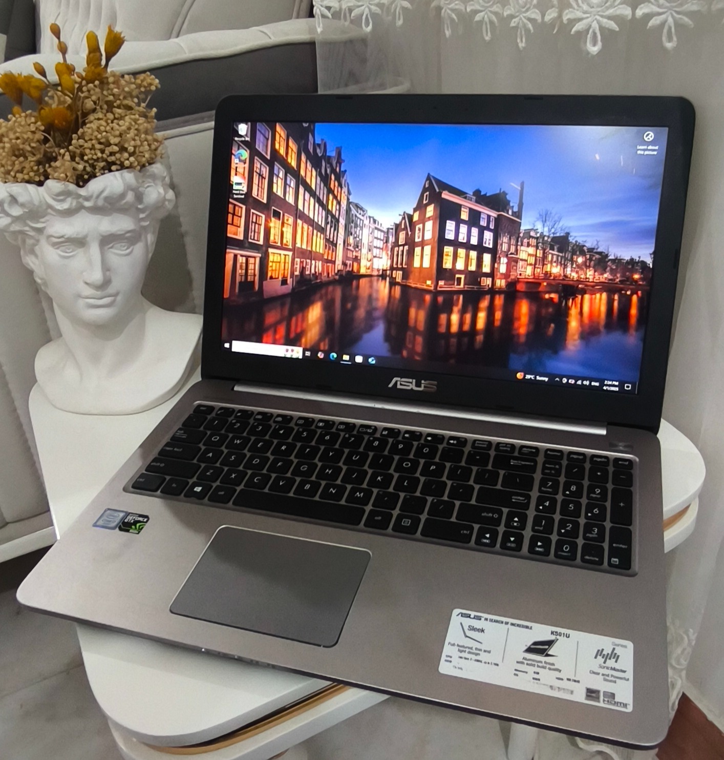مهندسی و گرافیکدار ایسوس صفحه 4k