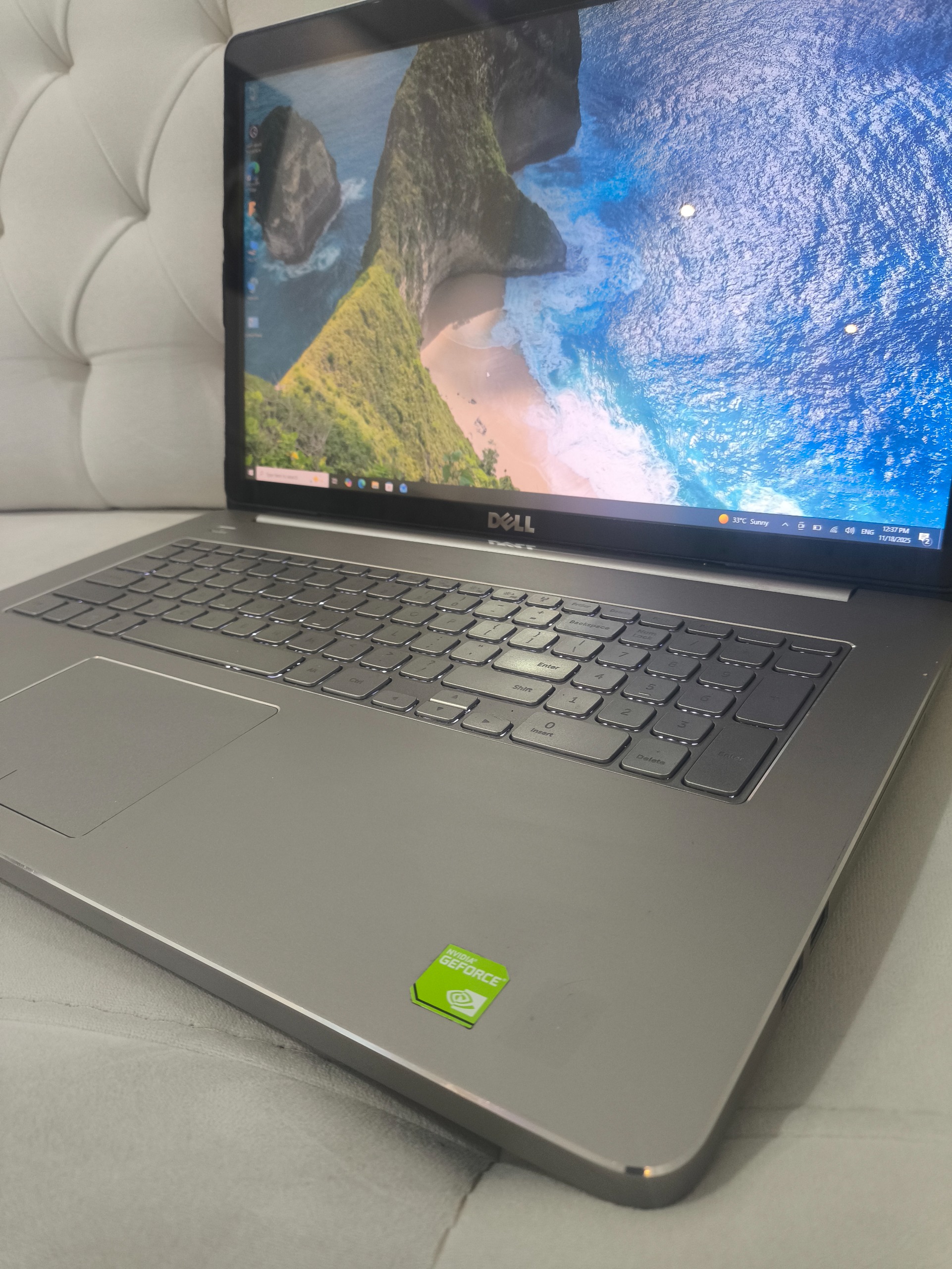 لپ تاپ مهندسی گرافیکدار لمسی 17 اینچی