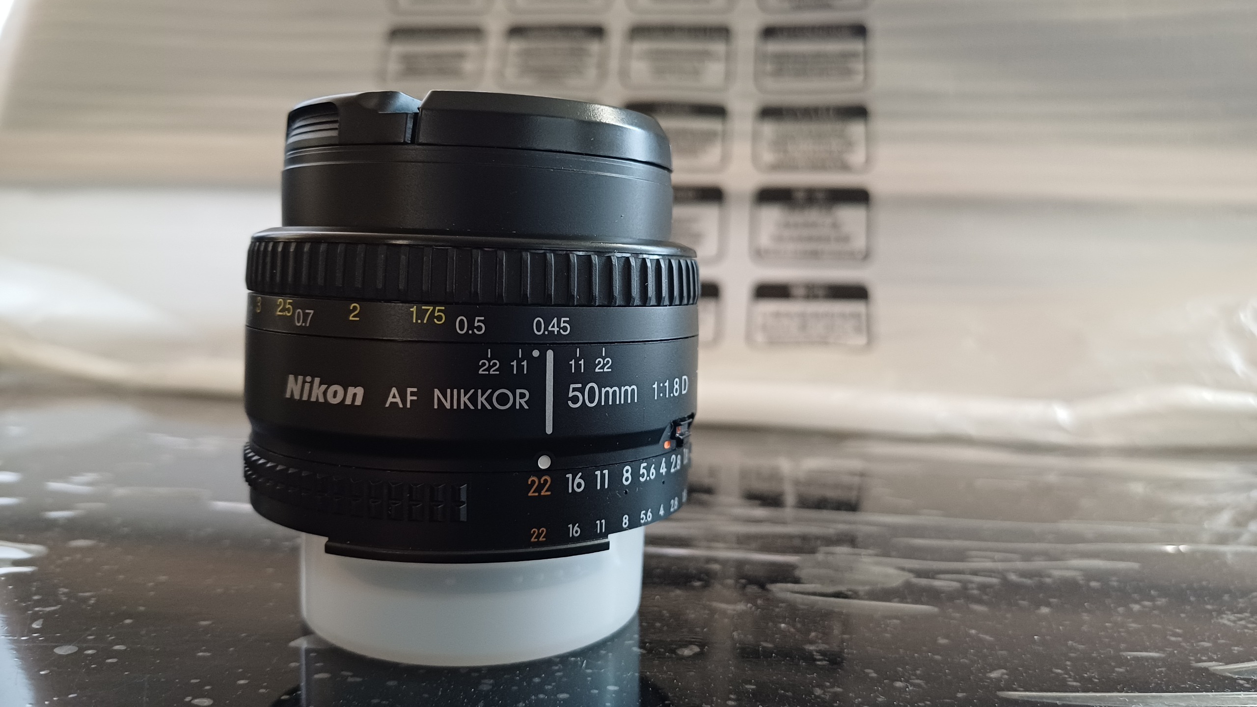 لنز نیکون  1.8d 50mm