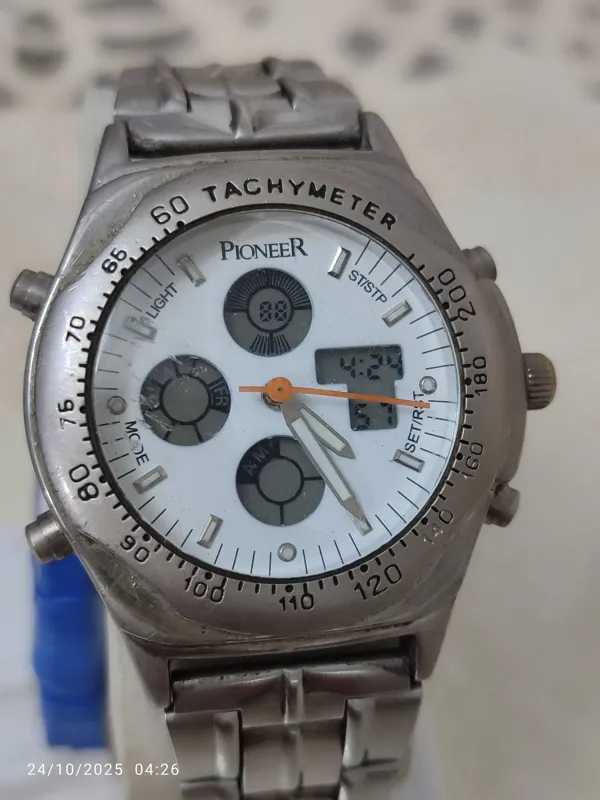 ساعت دوزمانه پایونیر اصل ژاپن