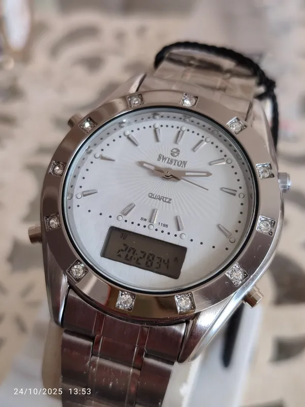 ساعت دوزمانه Swinton اصل