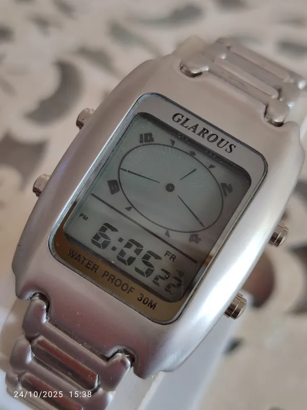 ساعت دوزمانه دیجیتال قدیمی زنگدار