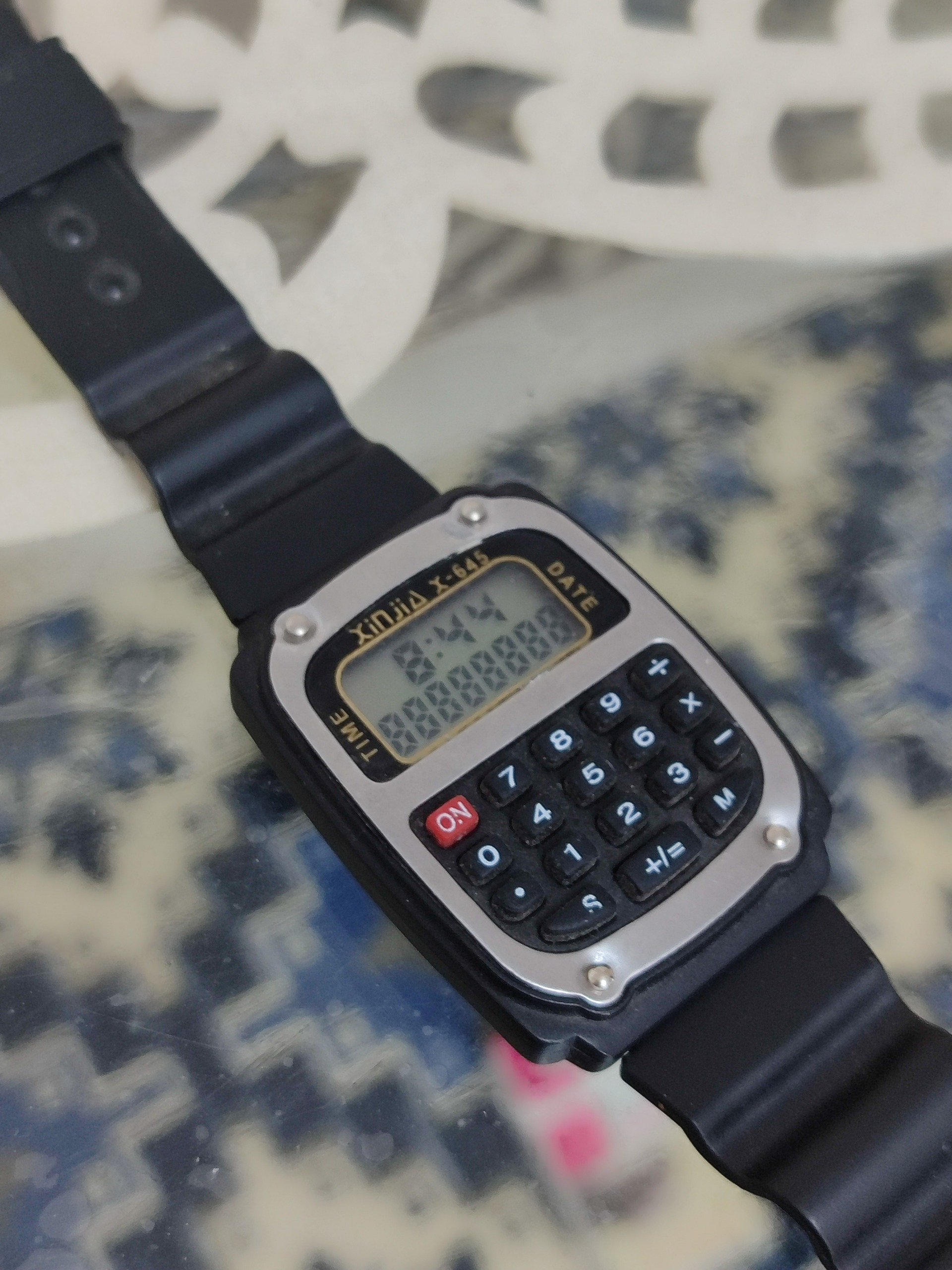 ساعت ماشین حساب دار قدیمی