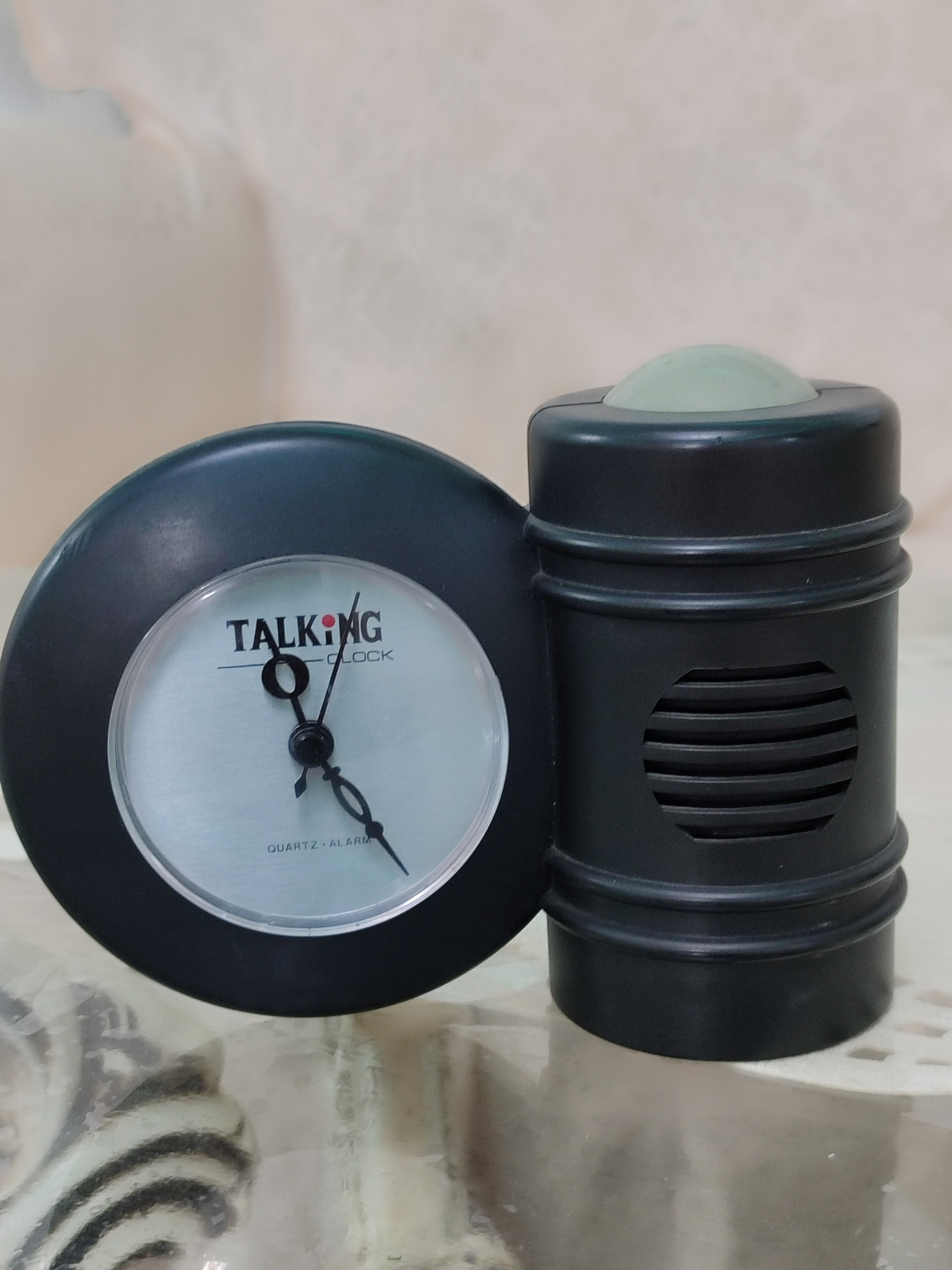 ساعت رومیزی قدیمی سخنگو