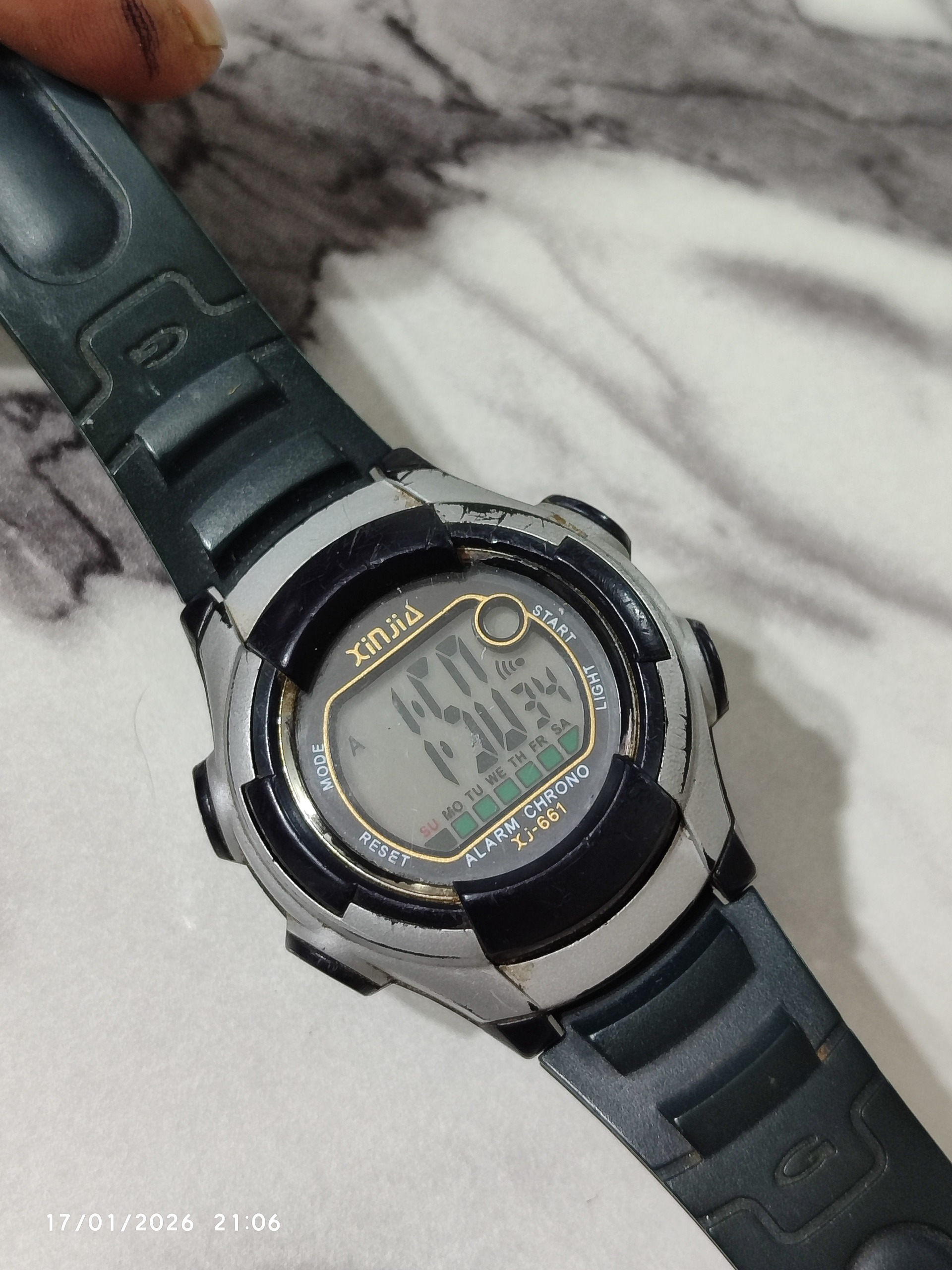 ساعت دیجیتال قدیمی