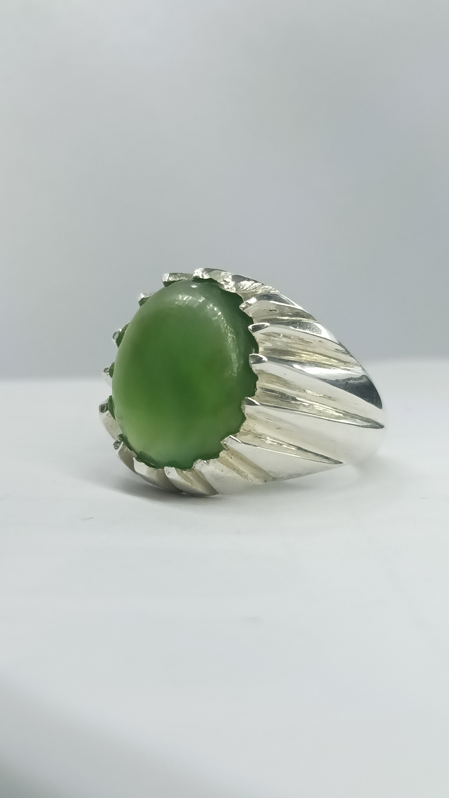 21 گرم انگشتر نقره دستساز یشم طبیعی اصل