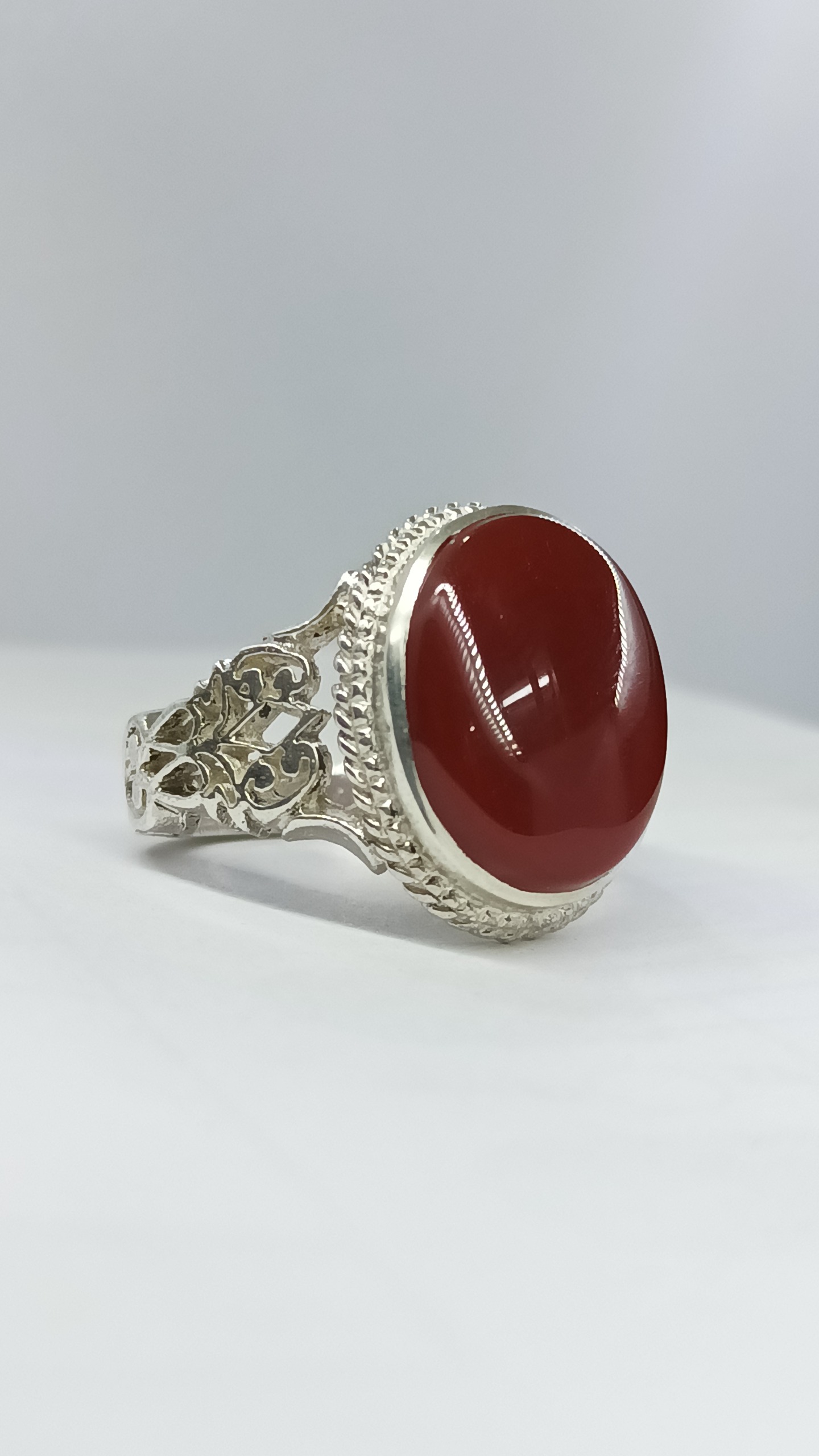 10/8 گرم انگشتر نقره عقیق یمنی اصل