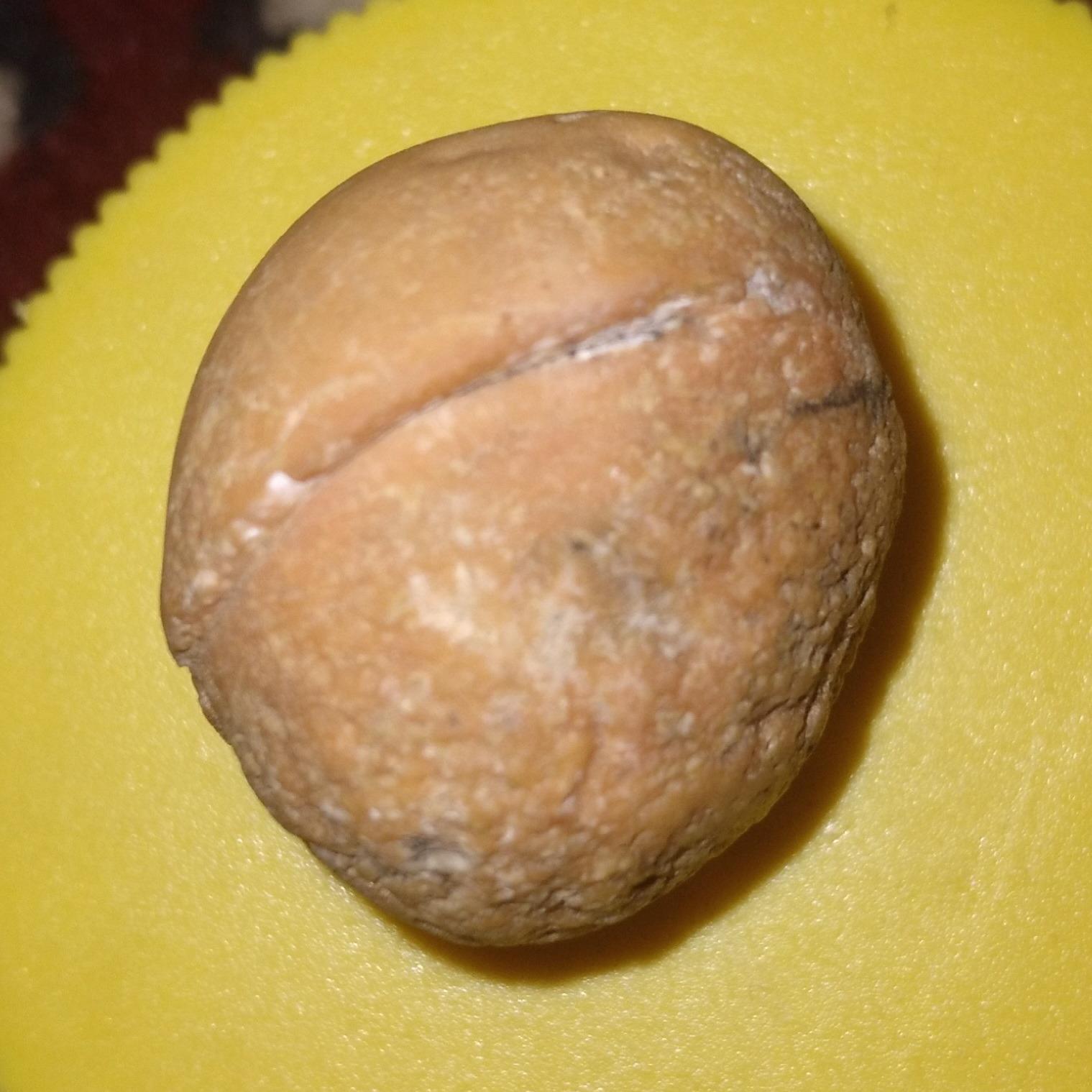 3 عدد سنگ الماس و سنگ زرد کمیاب