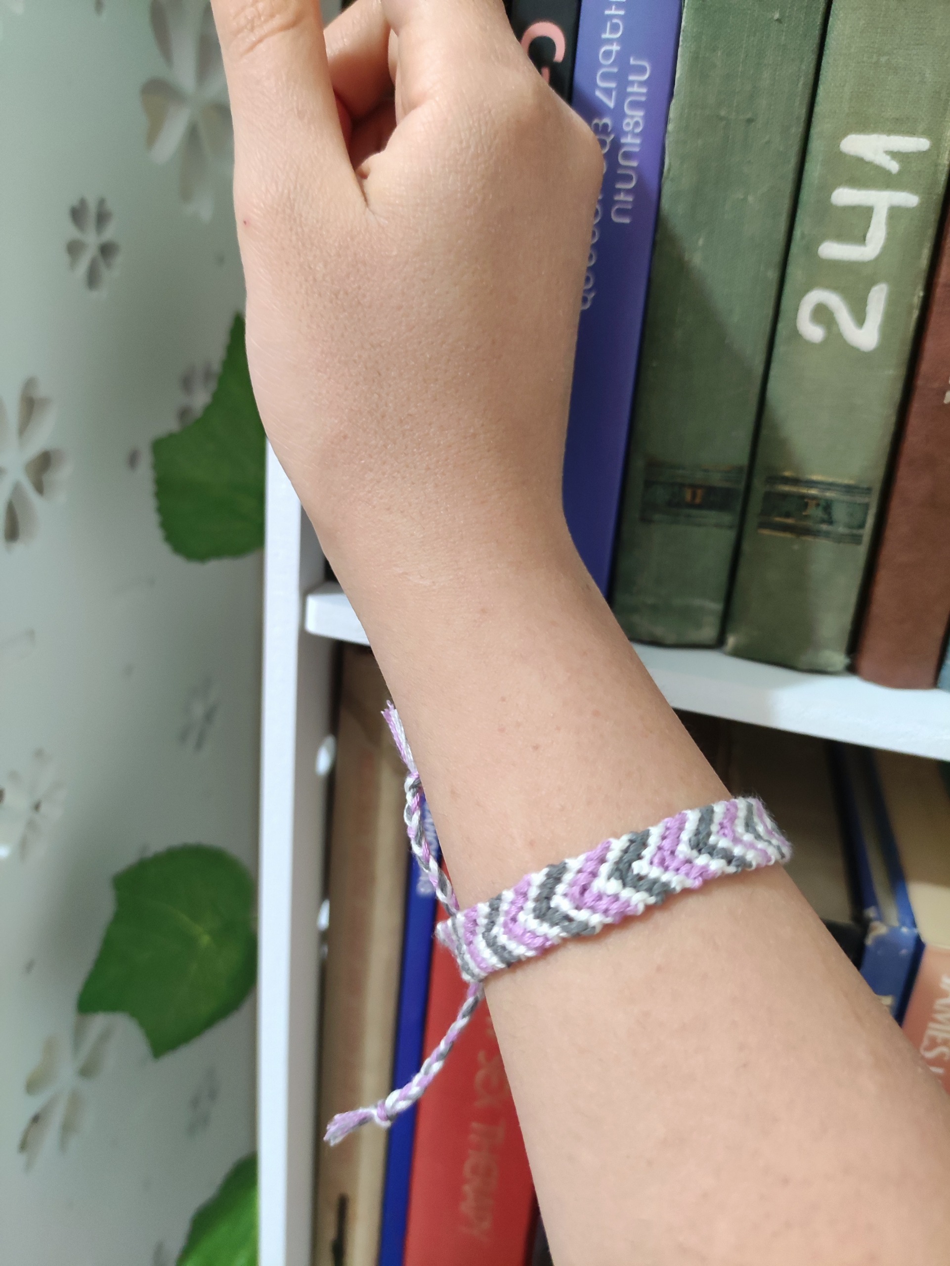 دستبند بافتنی سه رنگ