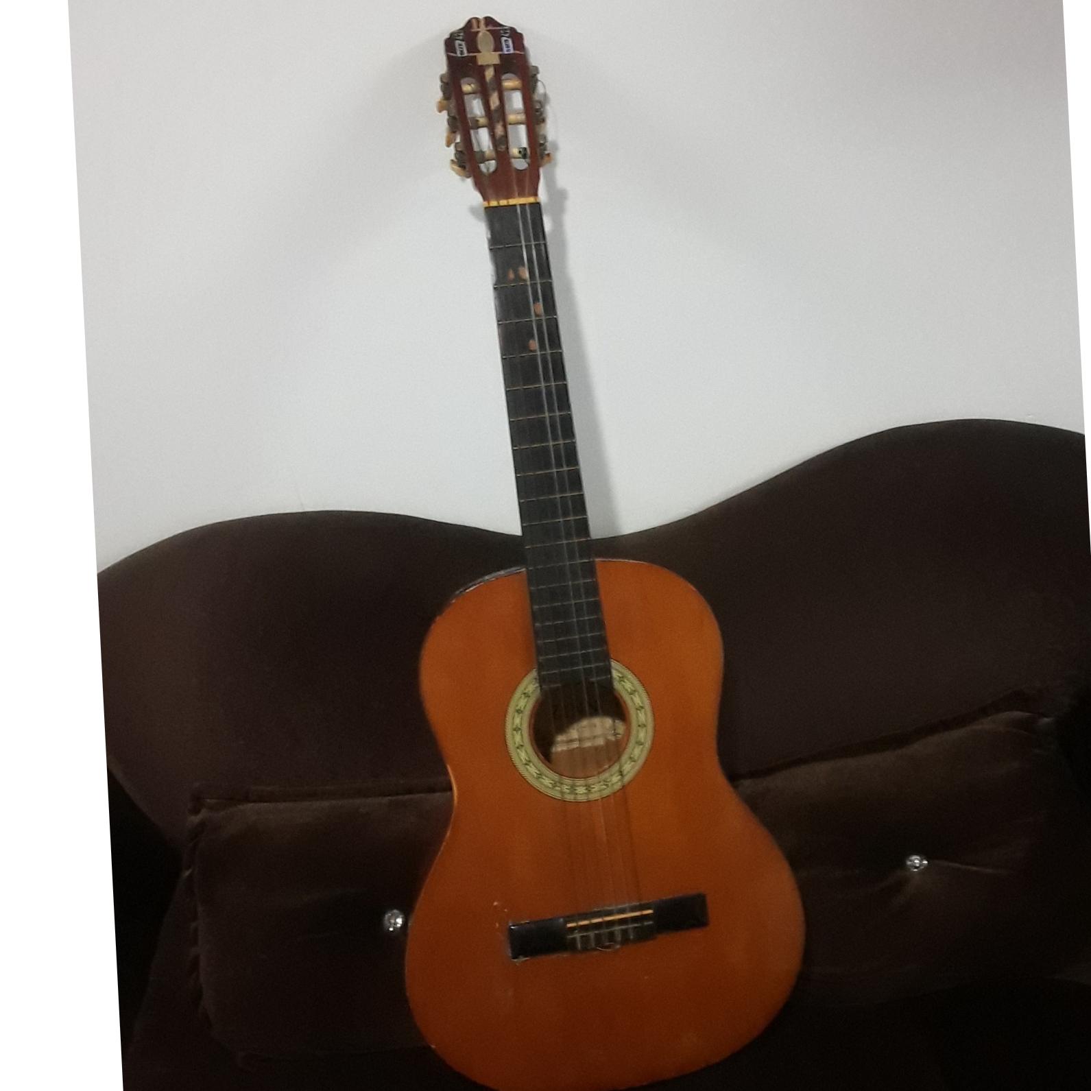 گیتار یاماها c70