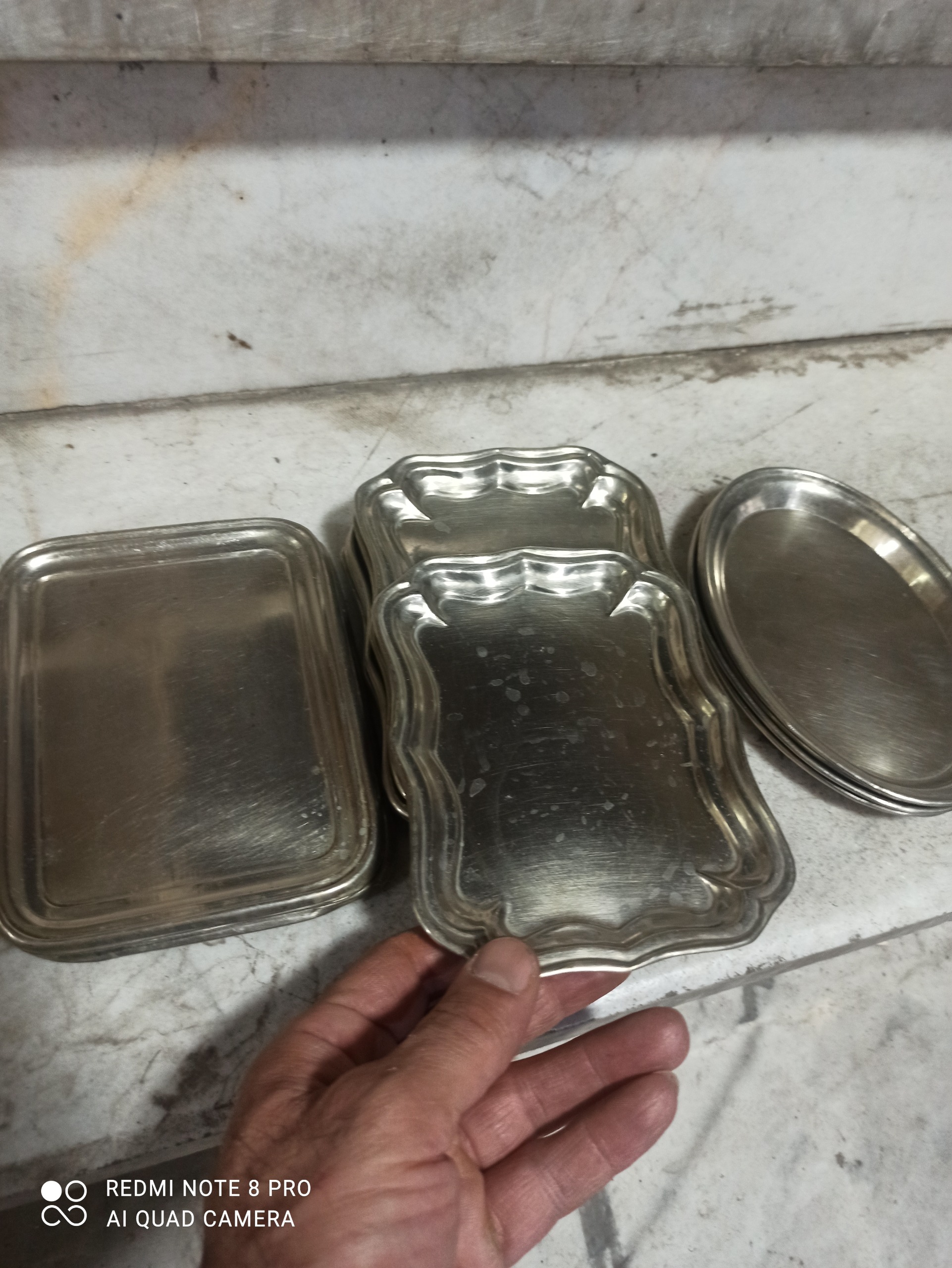 سینی و دستگردون ورشو قدیمی