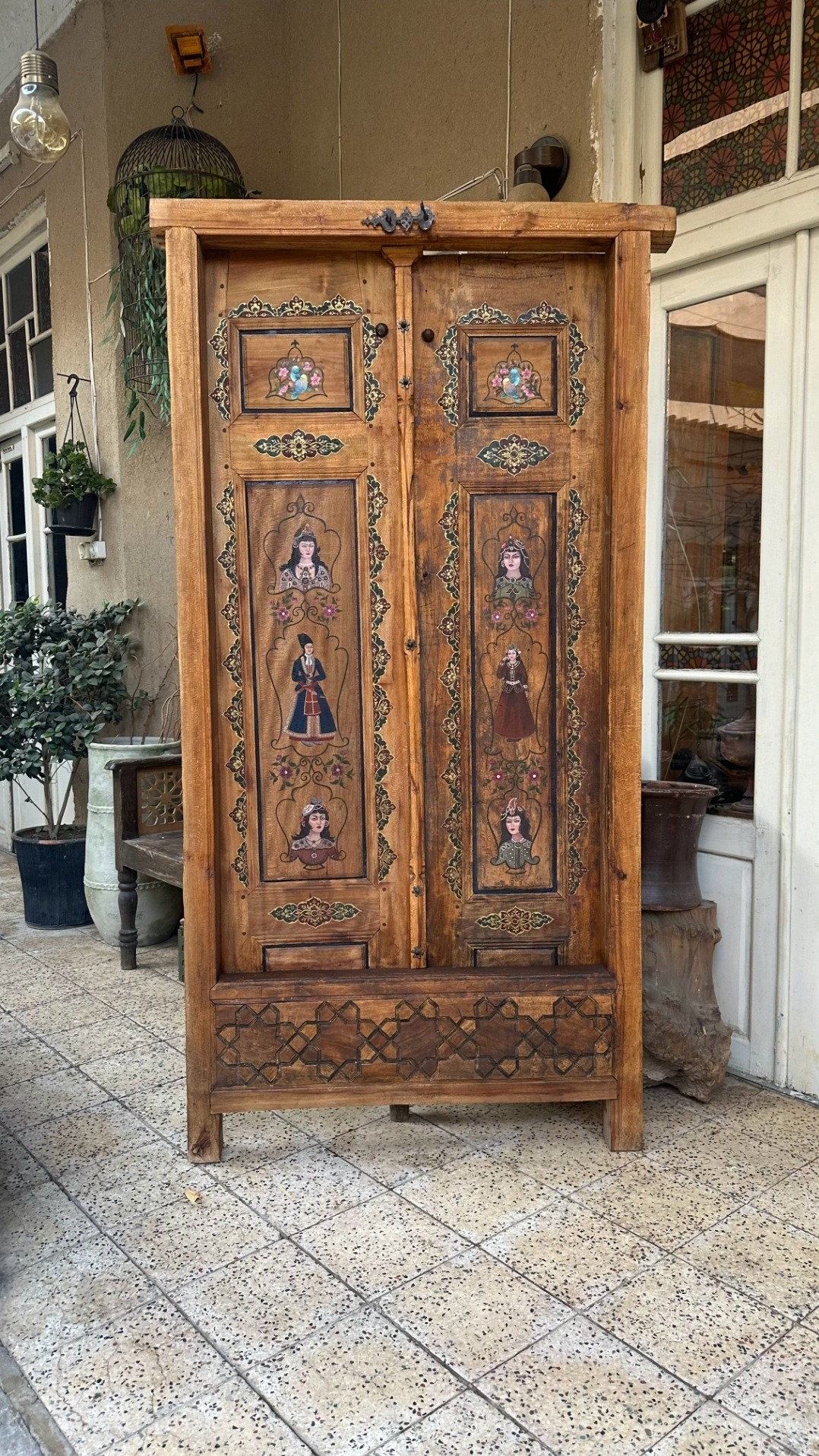 درب چوبی قدیمی