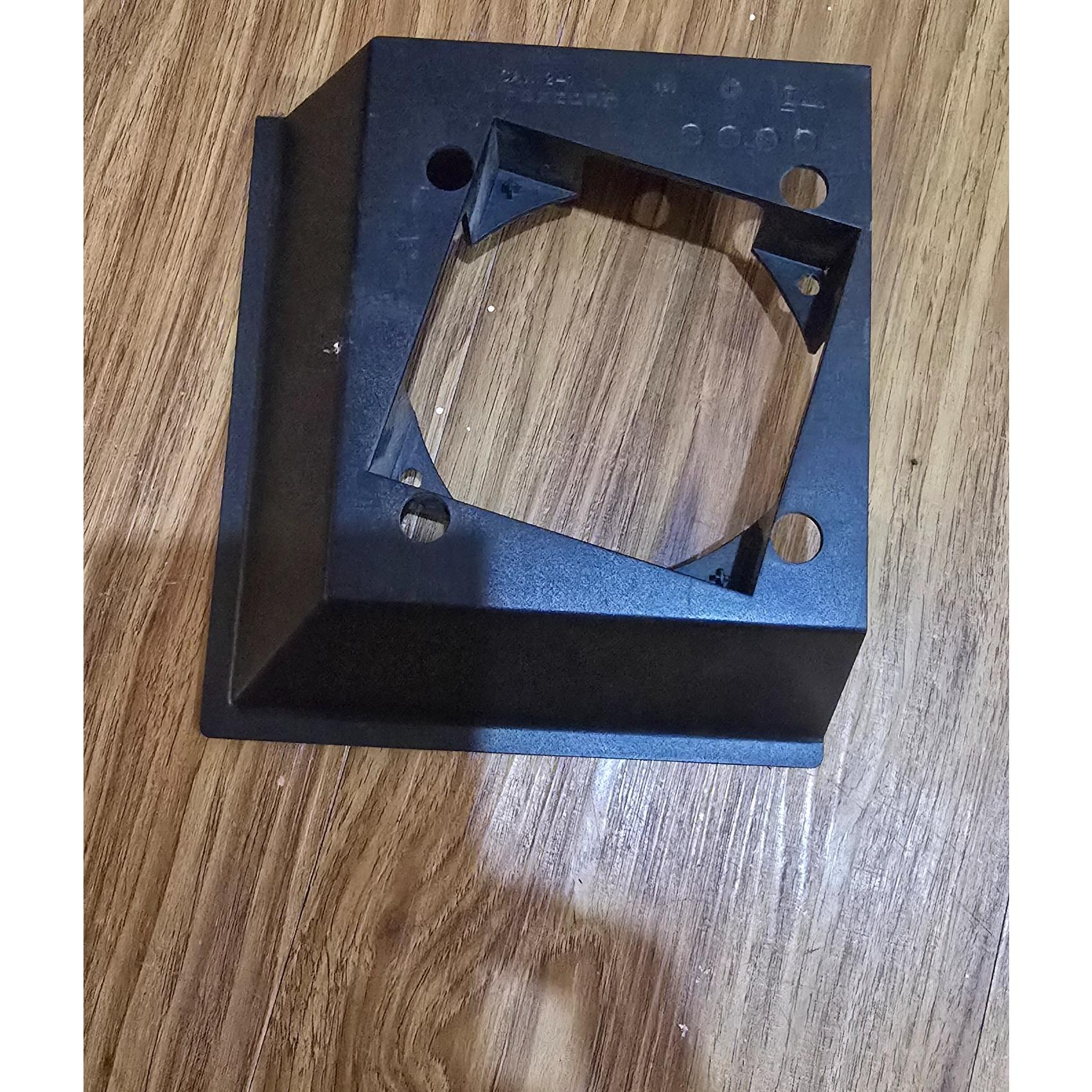 قاب دور فن مینی کیس