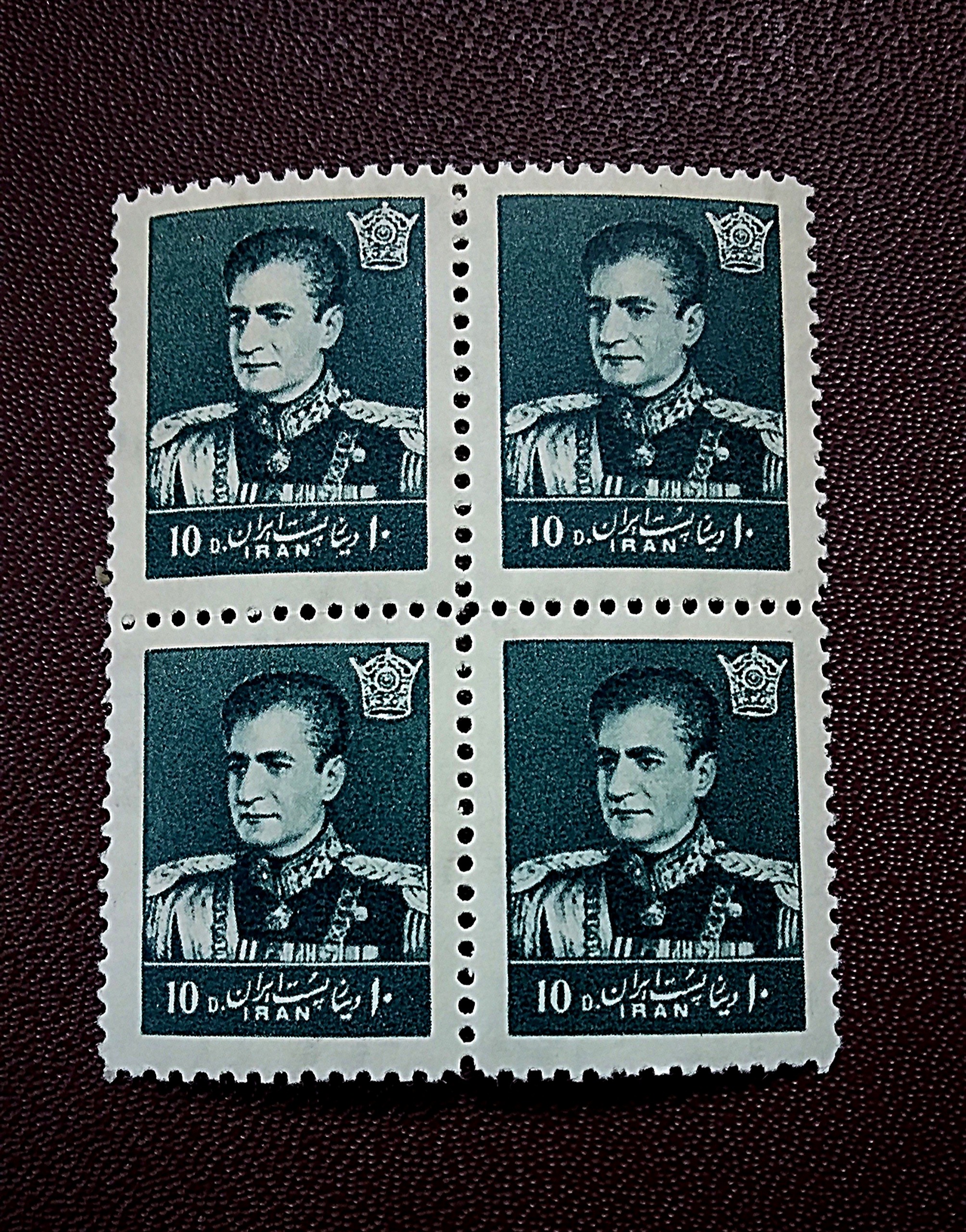 تمبر پستی مطابق تصویر