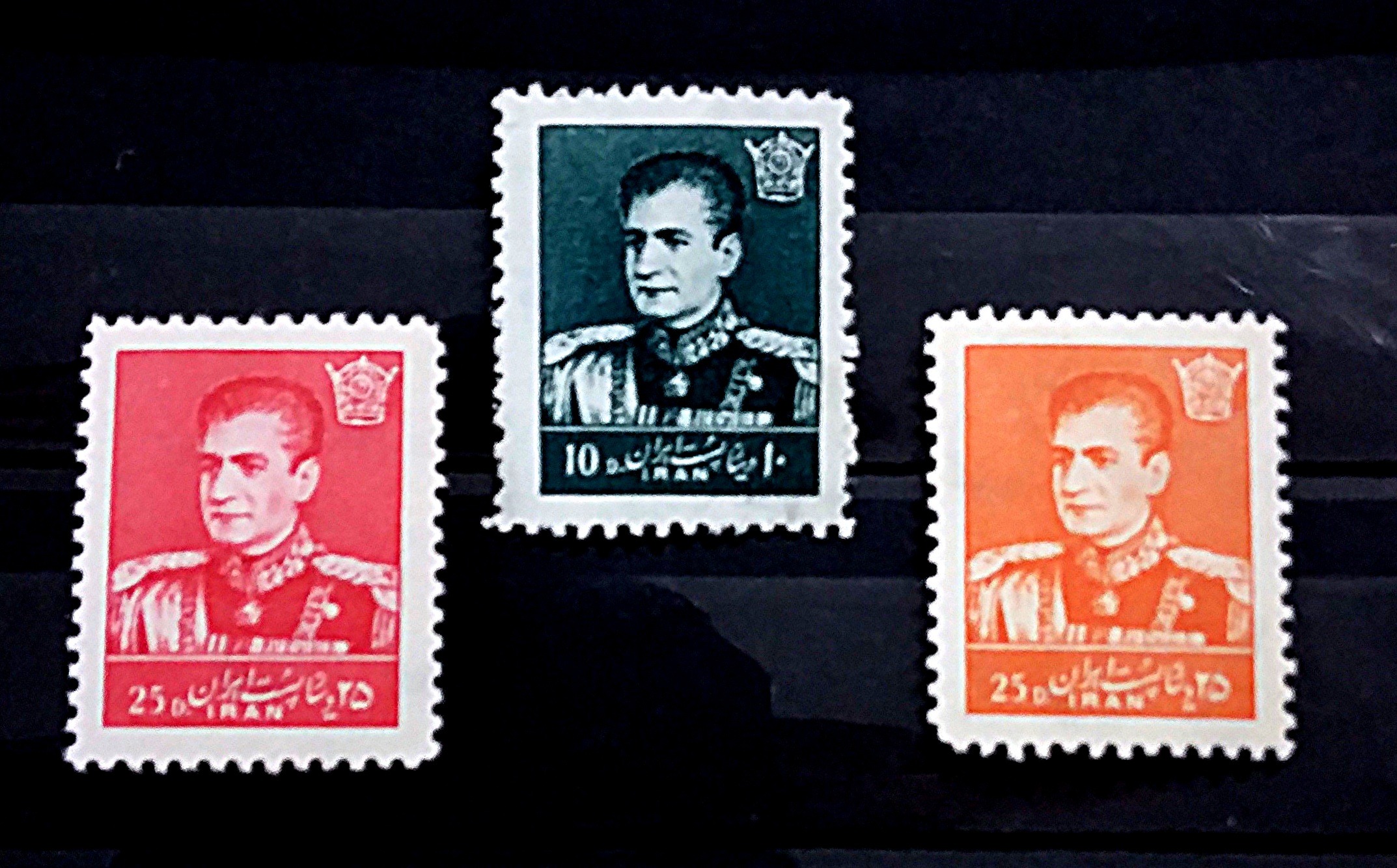 3 عدد تمبر پستی نفیس