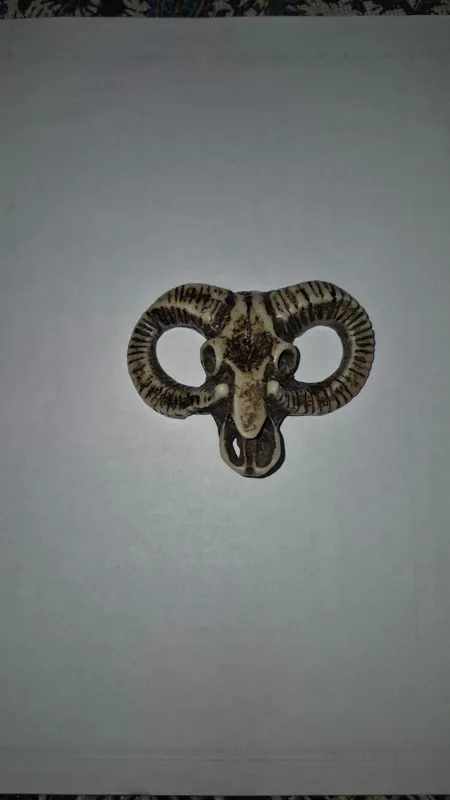 آویز سر قوچ