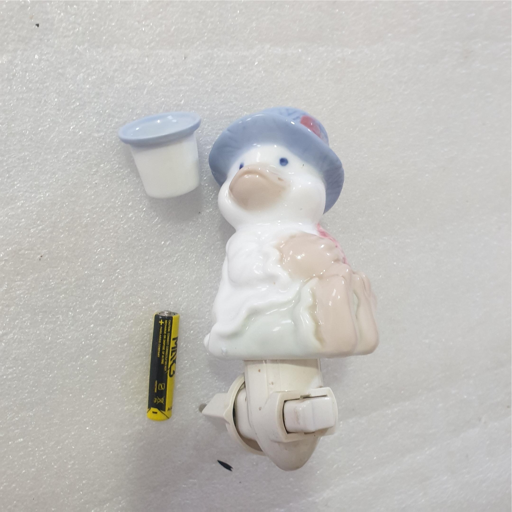 چراغ خواب قدیمی چینی با کیفیت با لامپ