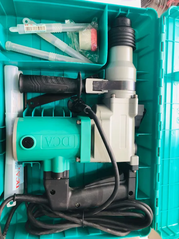 دریل بتن کن 4 شیار دو حالته دی سی ای مدل AZC03-26B
