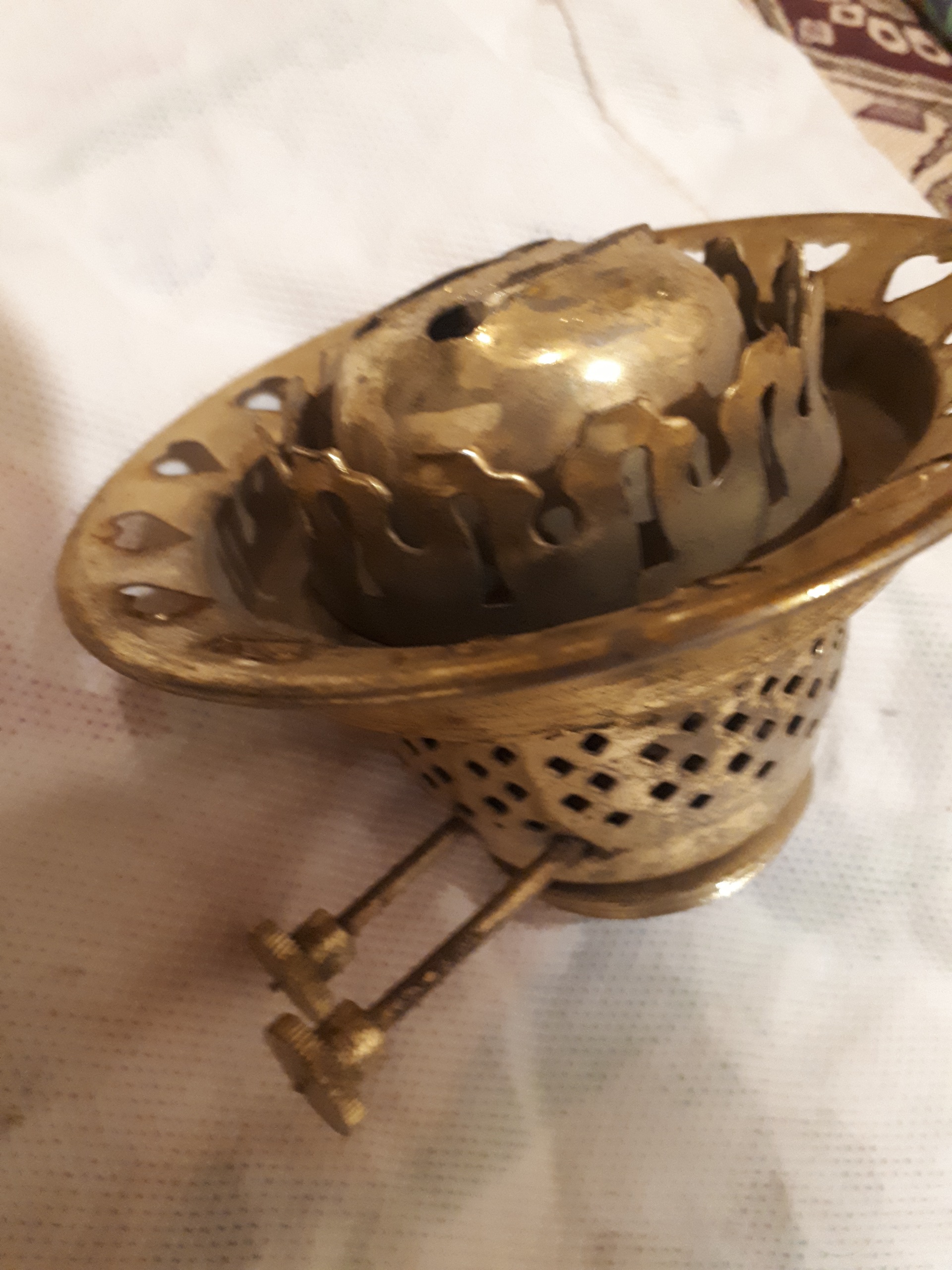 ماشین (فتیله کش)چراغ نفتی