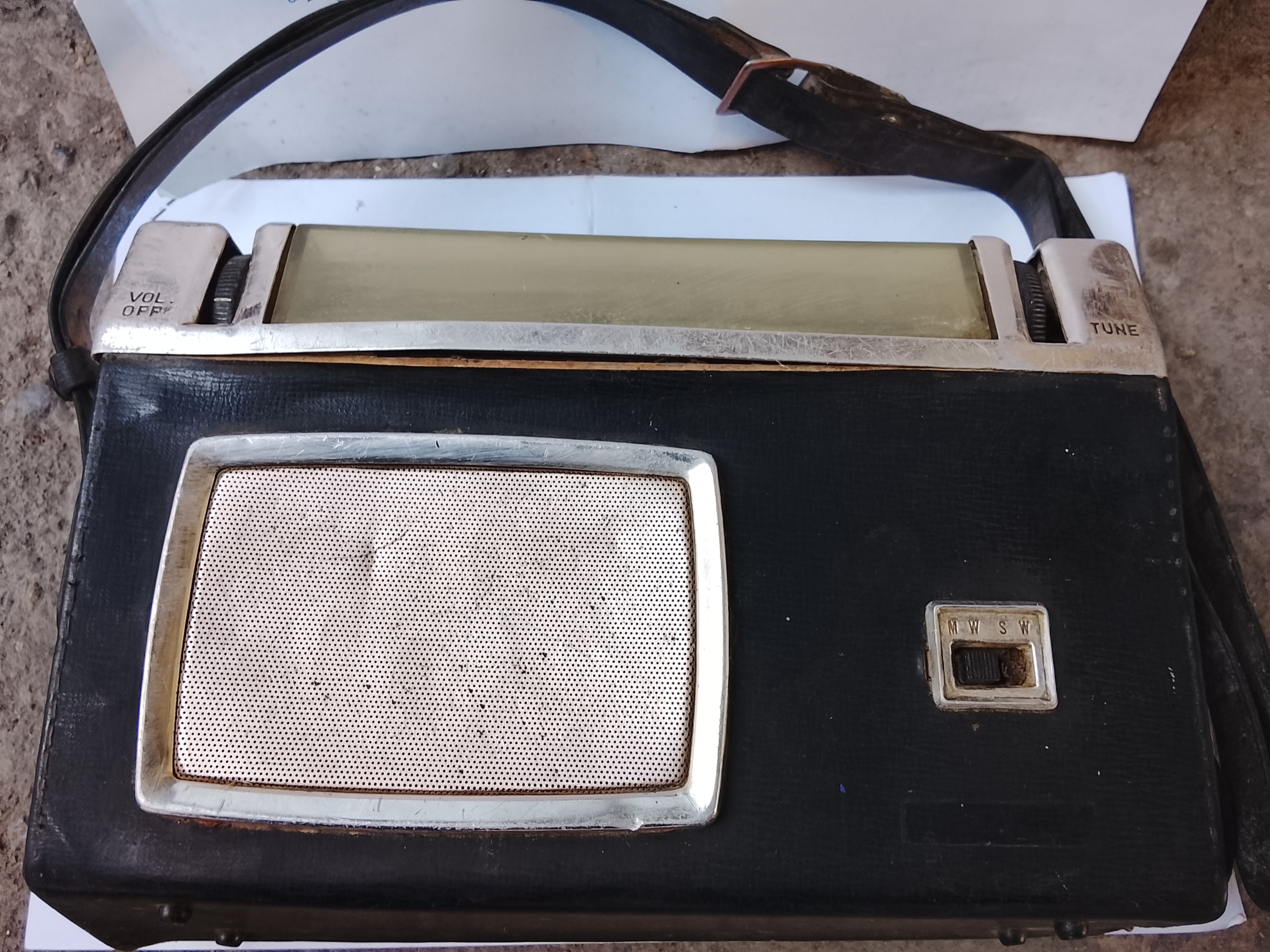 رادیو قدیمی و 2موج توشیبا(توضیحات