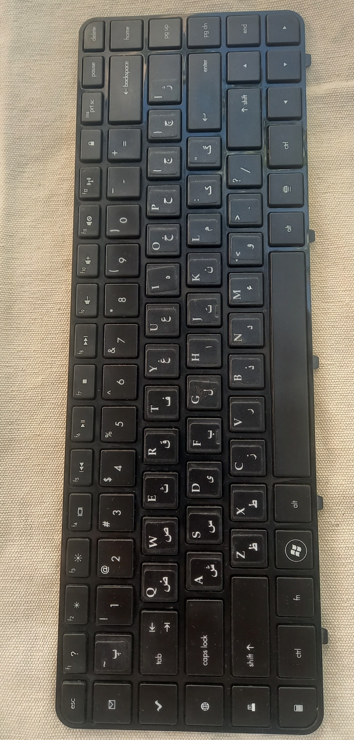کیبرد لپ تاپ HP PAVILION DV6 تمیز و سالم