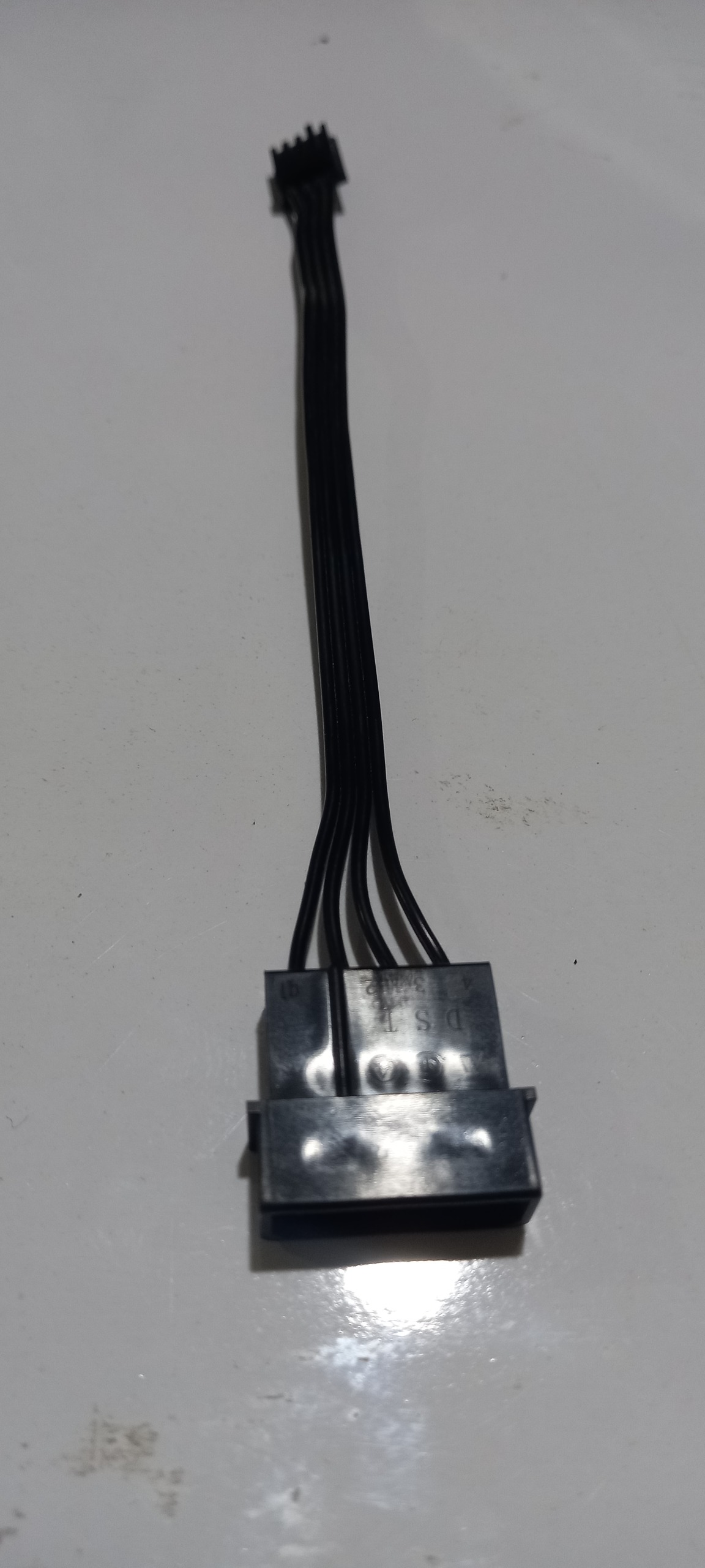 تبدیل برق ide ( مالکس ) به فلاپی