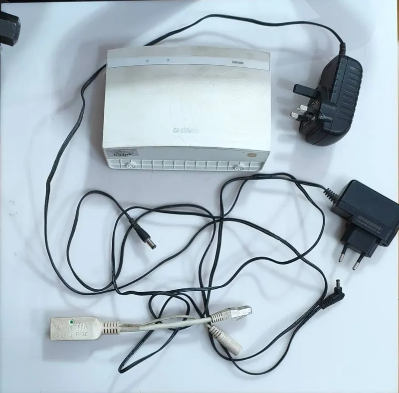 روتر بی سیم دی لینک مدل DIR-600